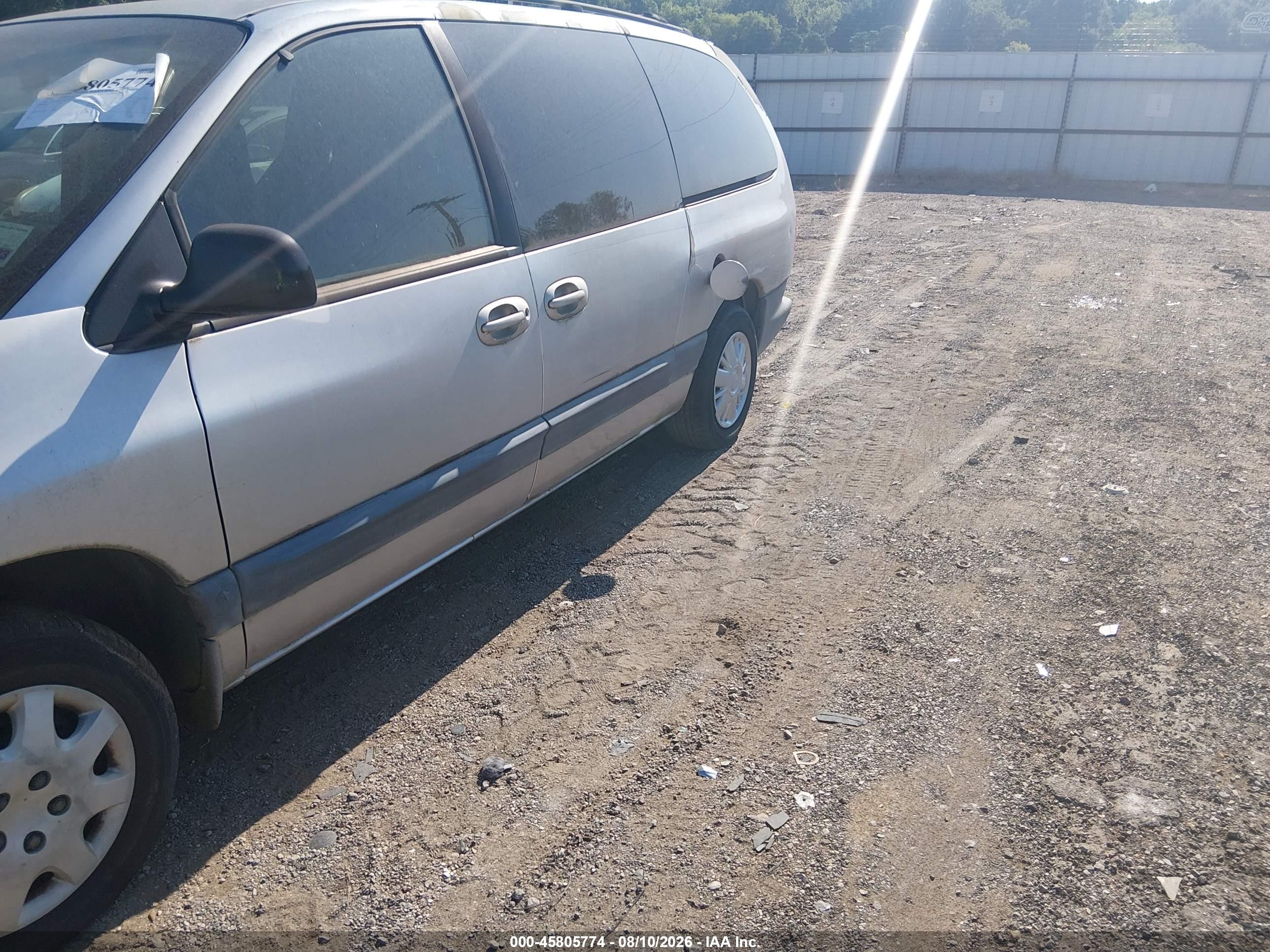 2000 Chrysler Grand Voyager Se Silver vin: 1C4GJ44G0YB700076