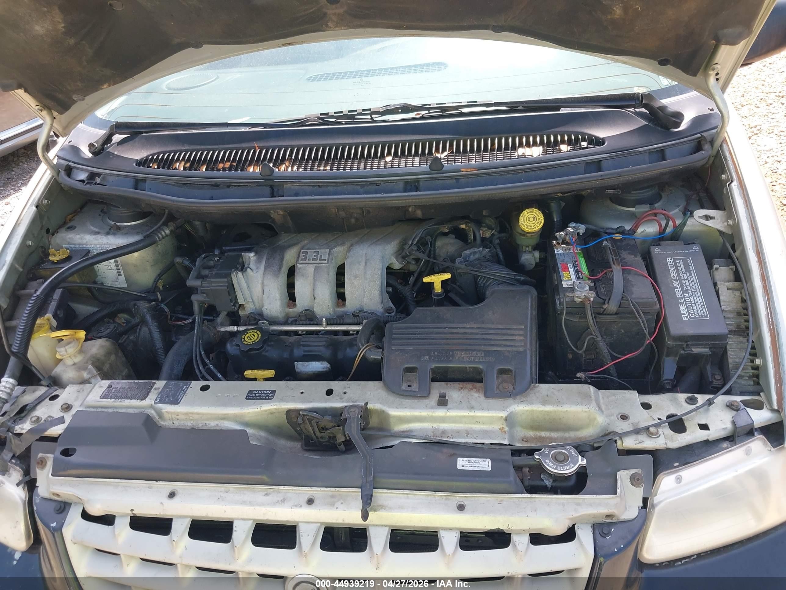 2000 Chrysler Grand Voyager Se Серый vin: 1C4GJ44G1YB765017