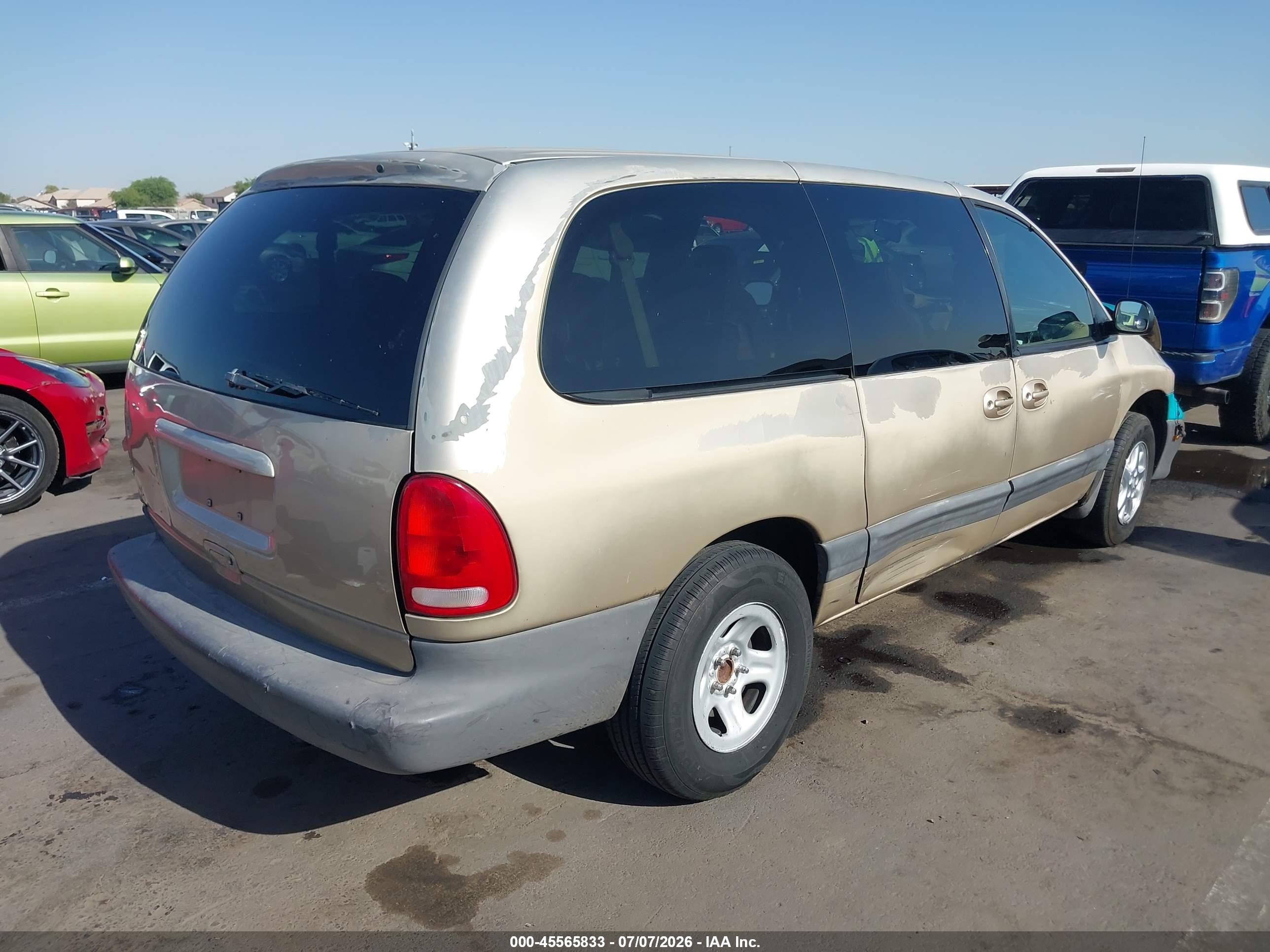 2000 Chrysler Grand Voyager Se Gold vin: 1C4GJ44G9YB787718