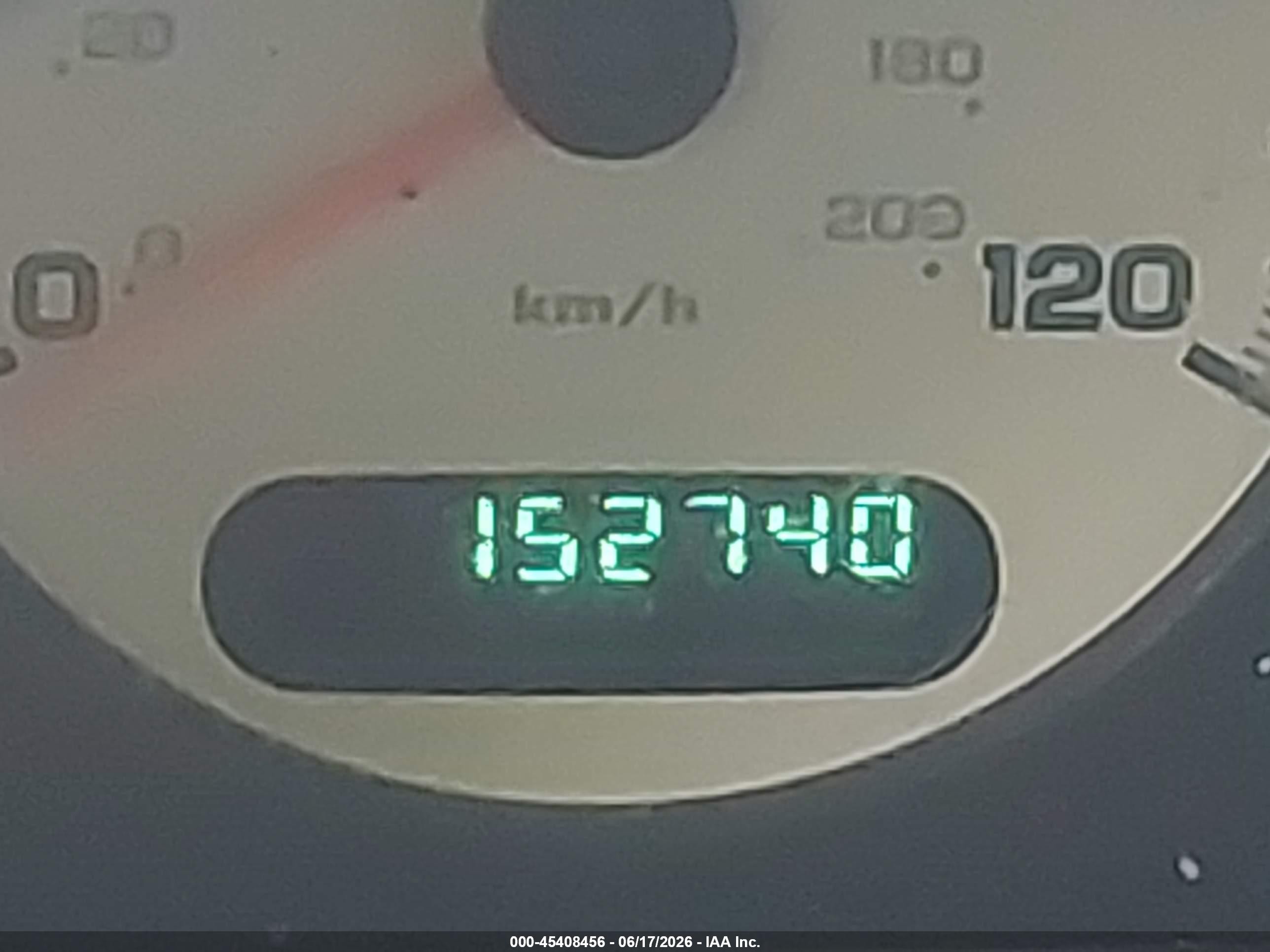 2001 Chrysler Voyager Lx Белый vin: 1C4GJ45311B246101