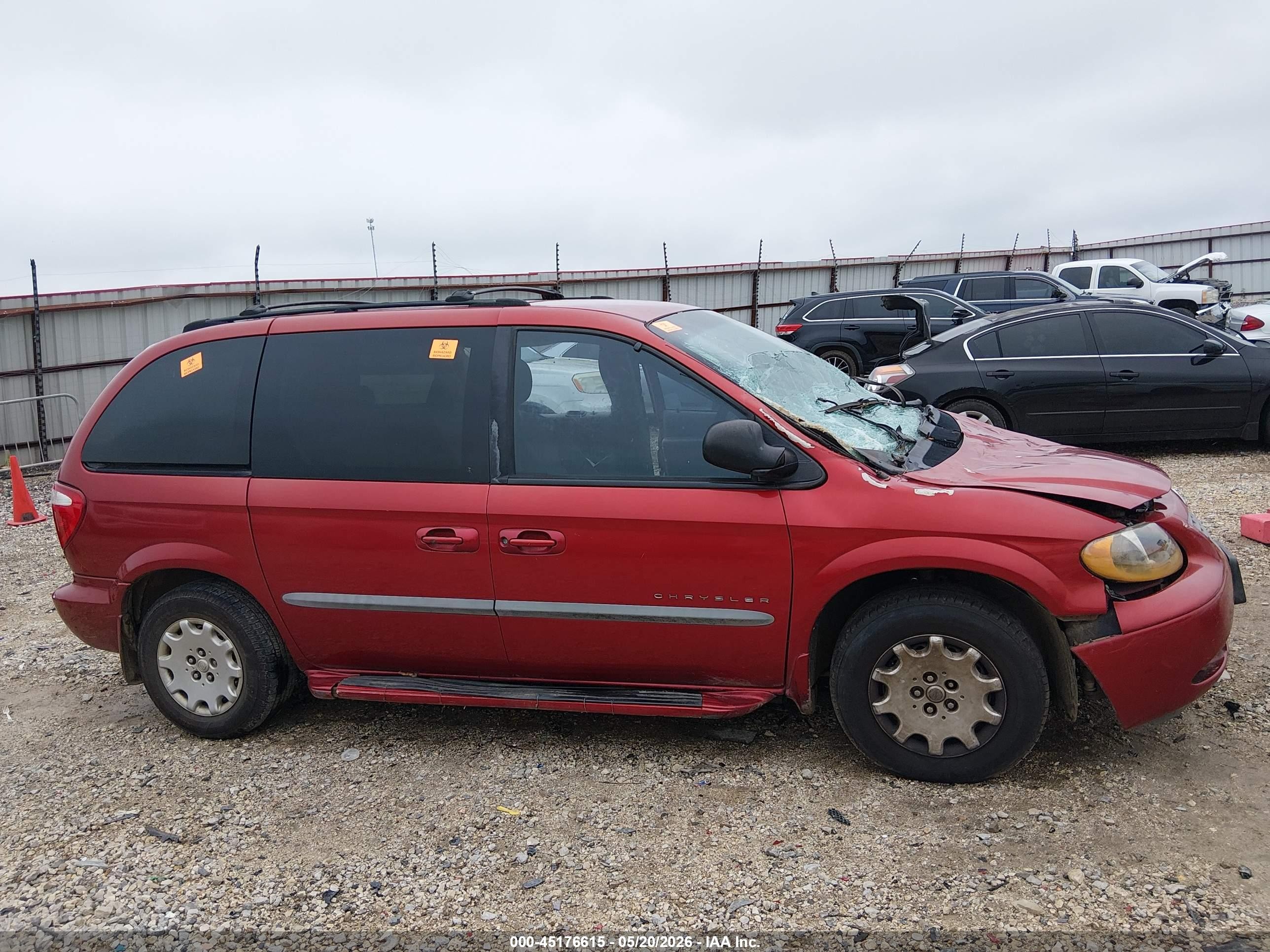 2001 Chrysler Voyager Lx Maroon vin: 1C4GJ45321B144080