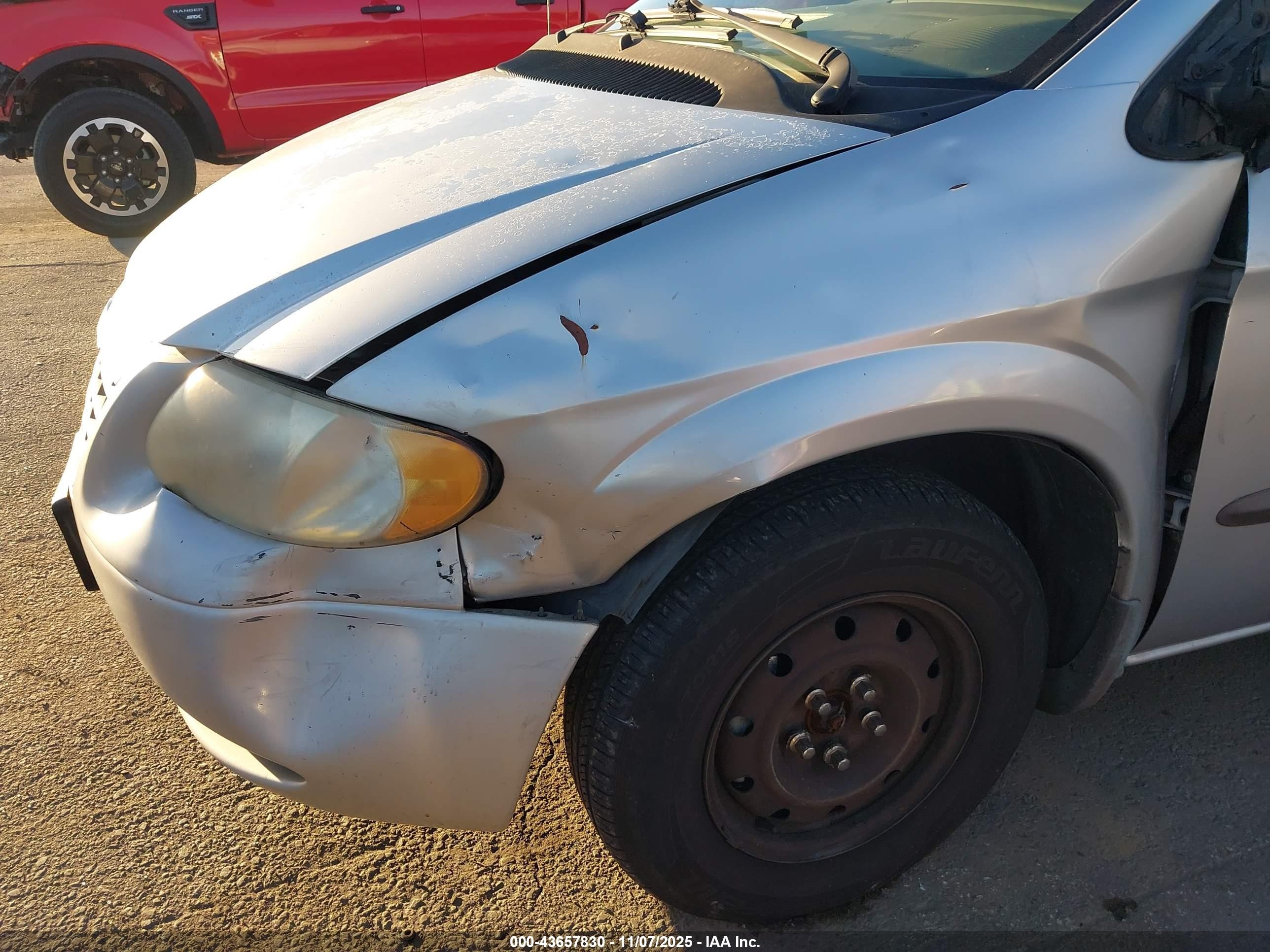 2003 Chrysler Voyager Lx Gray vin: 1C4GJ45393B133094
