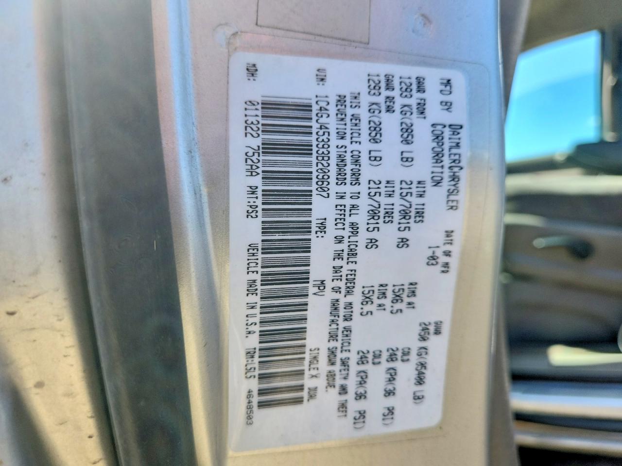 2003 Chrysler Town & Ctry Серебряный vin: 1C4GJ45393B209607