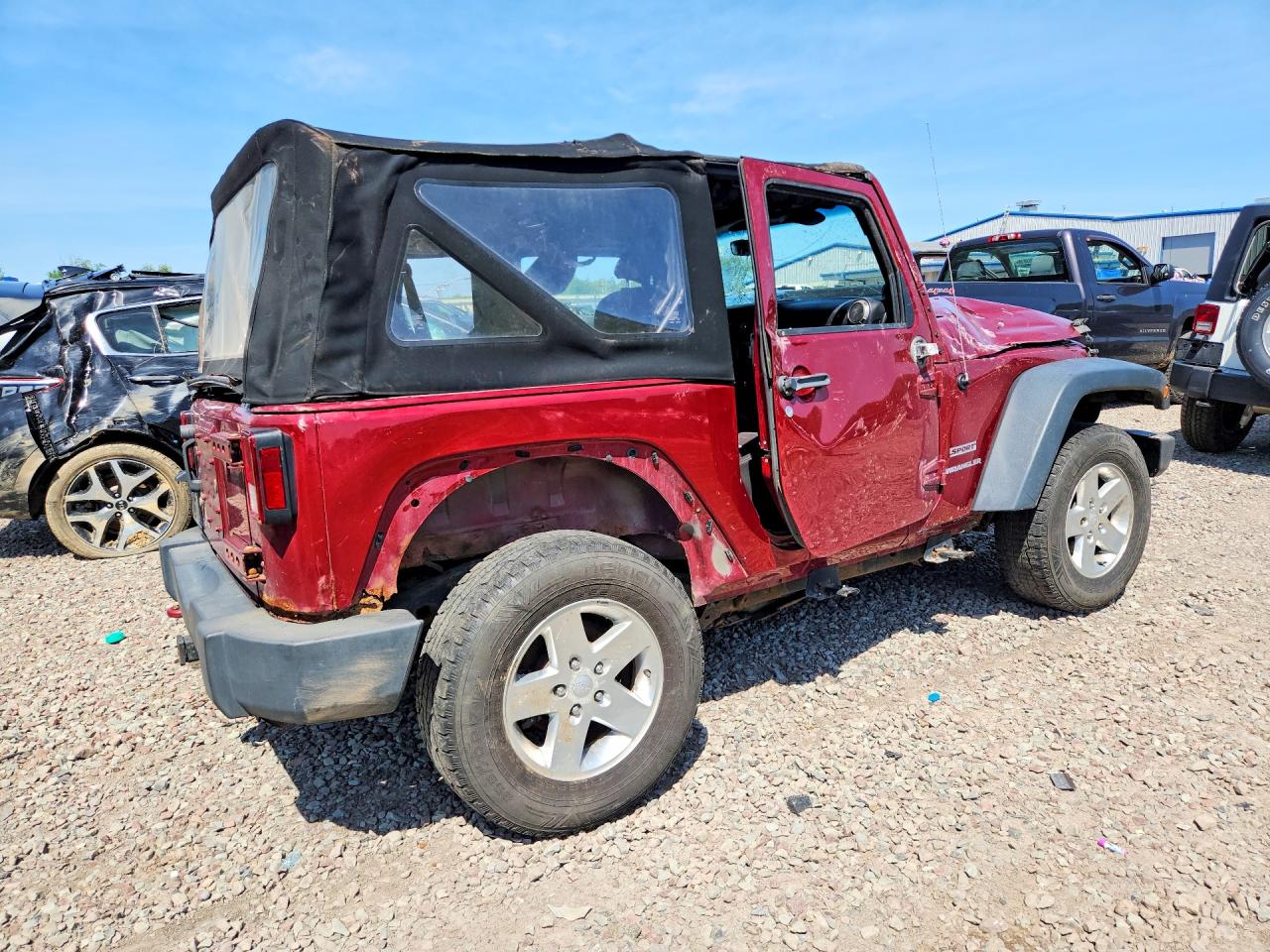2013 Jeep Wrangler Sport Red vin: 1C4GJWAG0DL570515