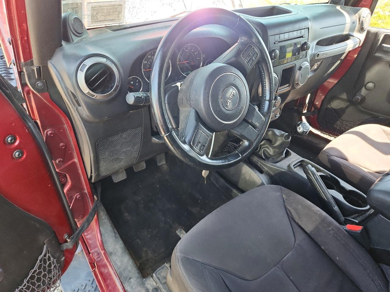 2013 Jeep Wrangler Sport Red vin: 1C4GJWAG0DL570515