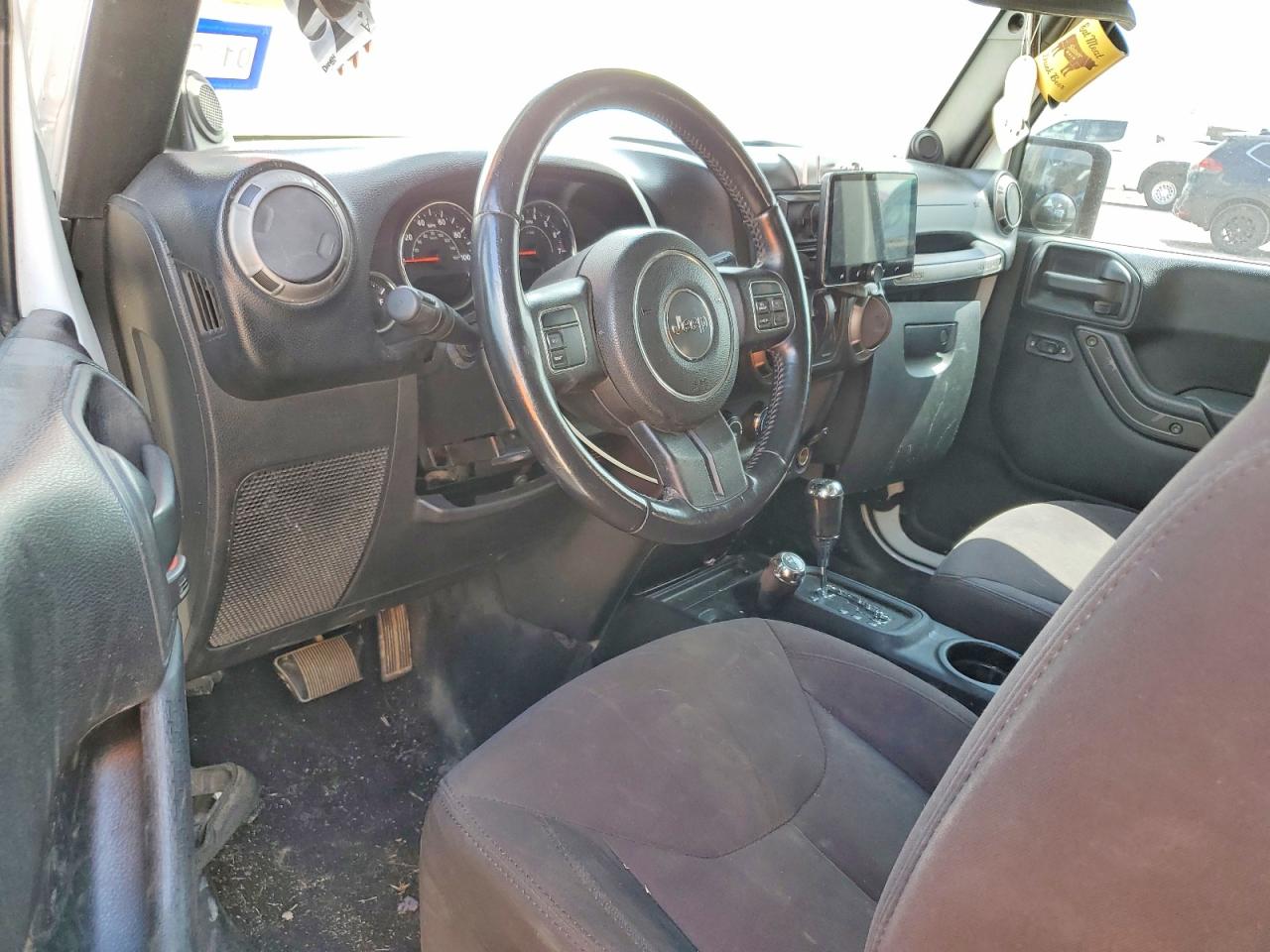 2014 Jeep Wrnglr Spt White vin: 1C4GJWAG2EL235399