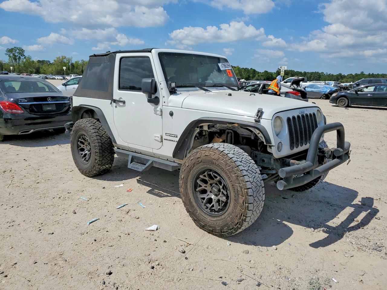 2014 Jeep Wrnglr Spt White vin: 1C4GJWAG2EL235399