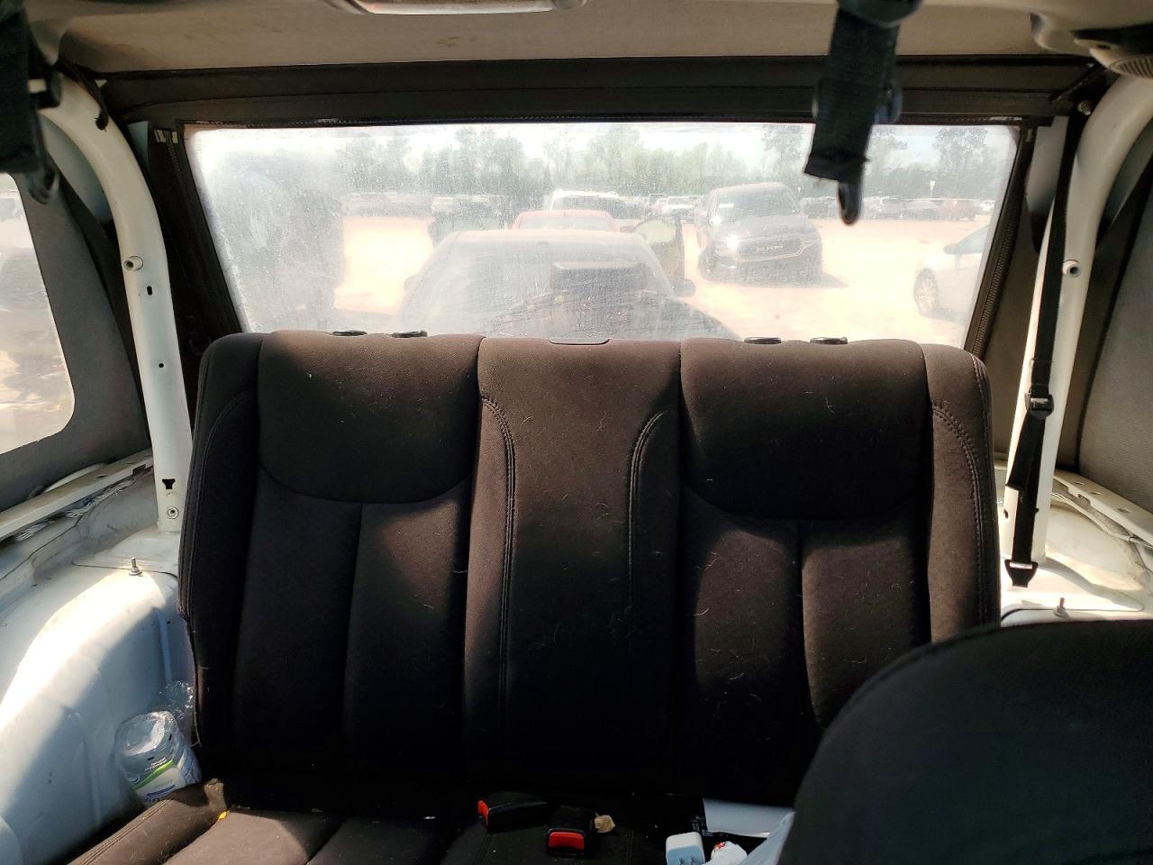 2014 Jeep Wrnglr Spt White vin: 1C4GJWAG2EL235399