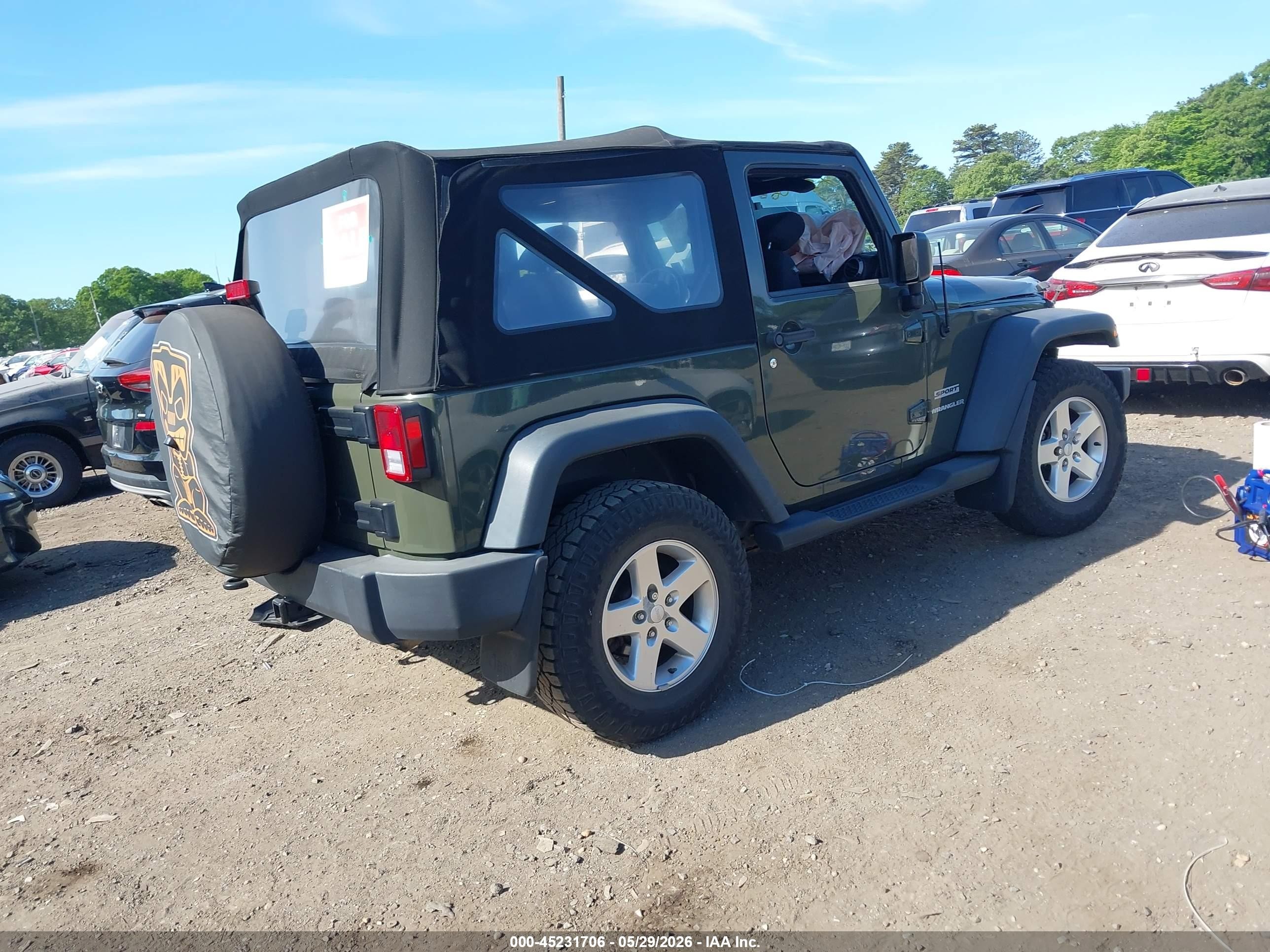 2015 Jeep Wrangler Sport Green vin: 1C4GJWAG2FL691839