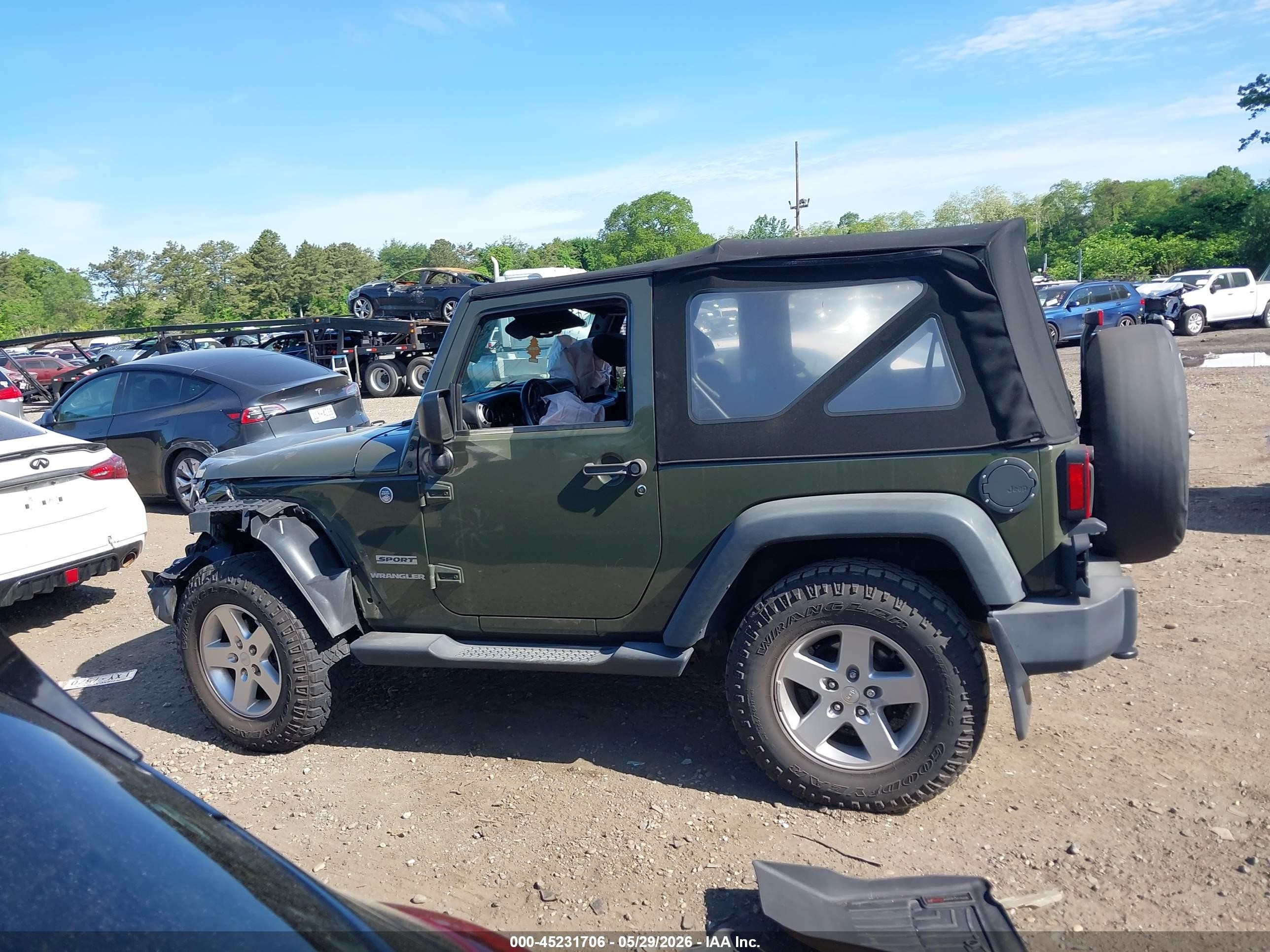 2015 Jeep Wrangler Sport Green vin: 1C4GJWAG2FL691839