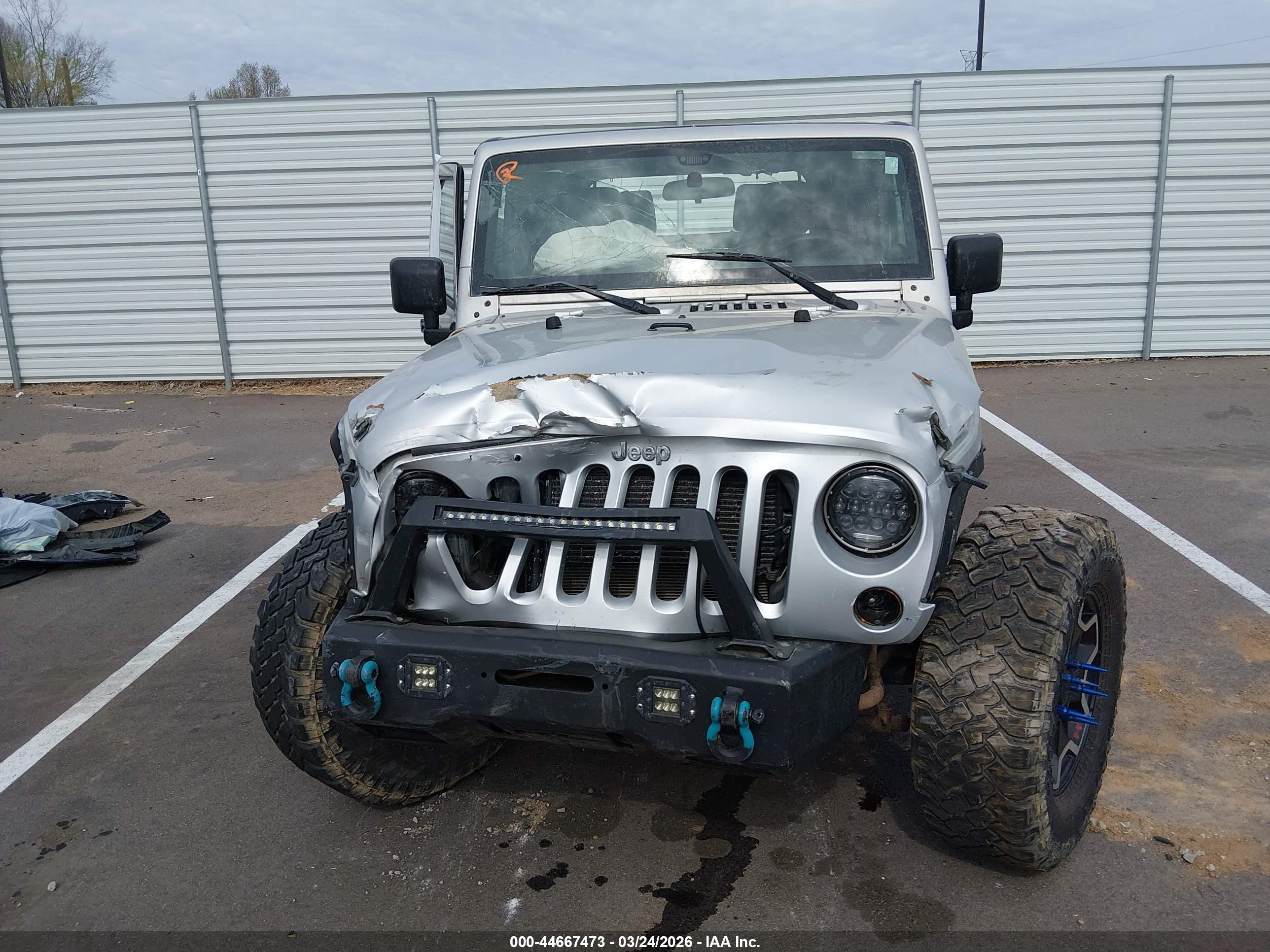 2012 Jeep Wrangler Sport Silver vin: 1C4GJWAG3CL109176