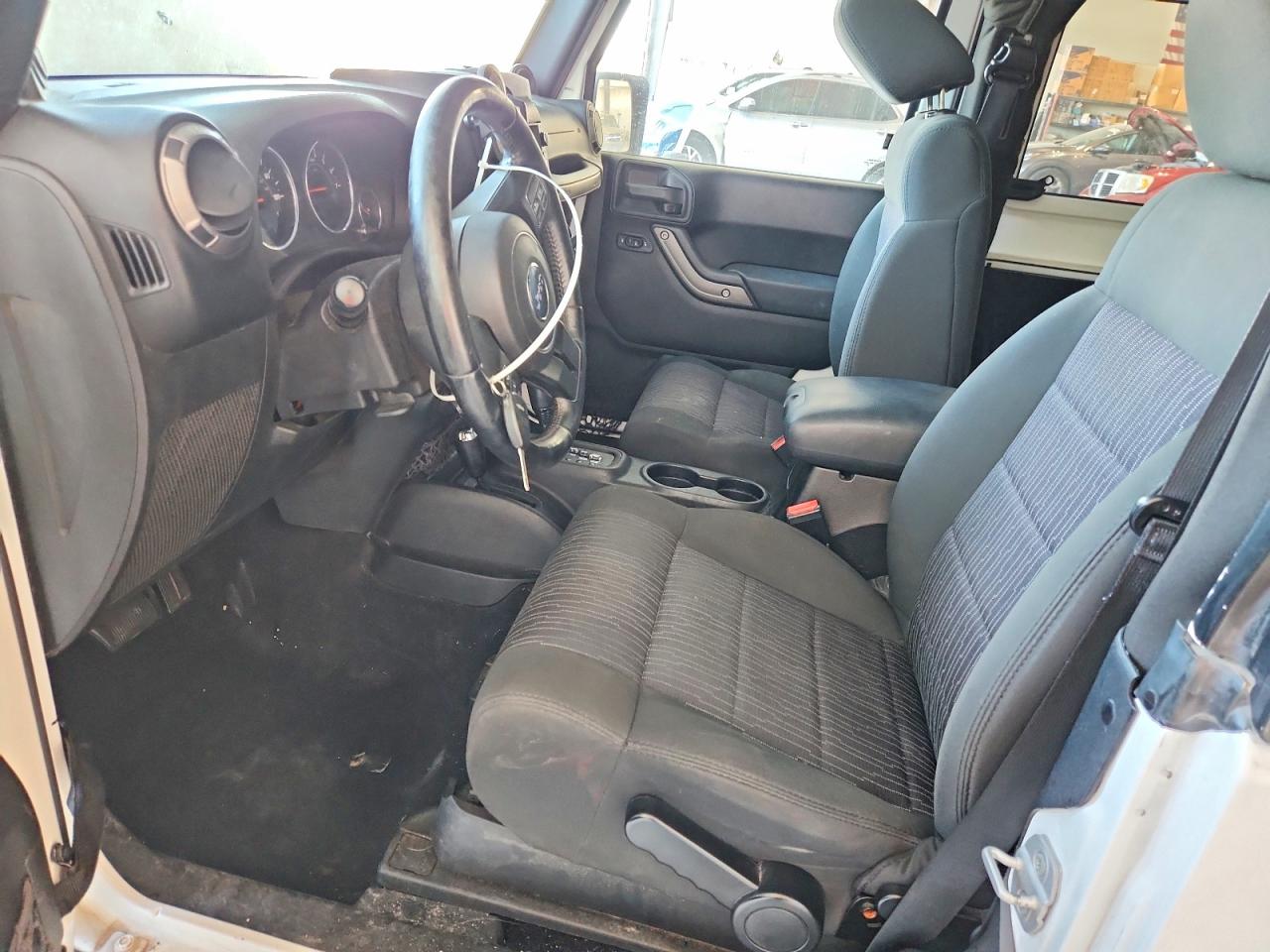2012 Jeep Wrangler Sport White vin: 1C4GJWAG3CL259210