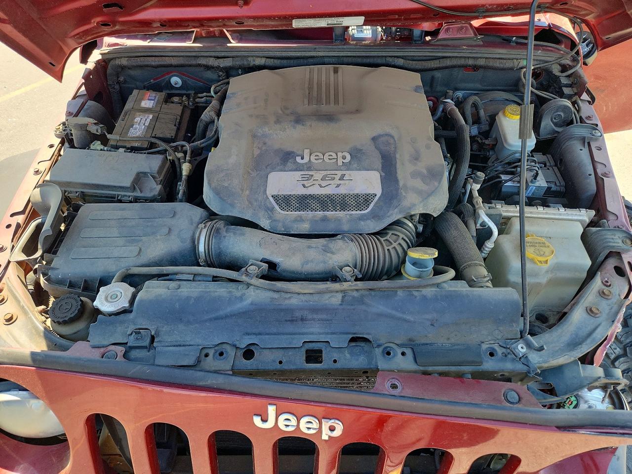 2013 Jeep Wrangler Sport Burgundy vin: 1C4GJWAG4DL508065