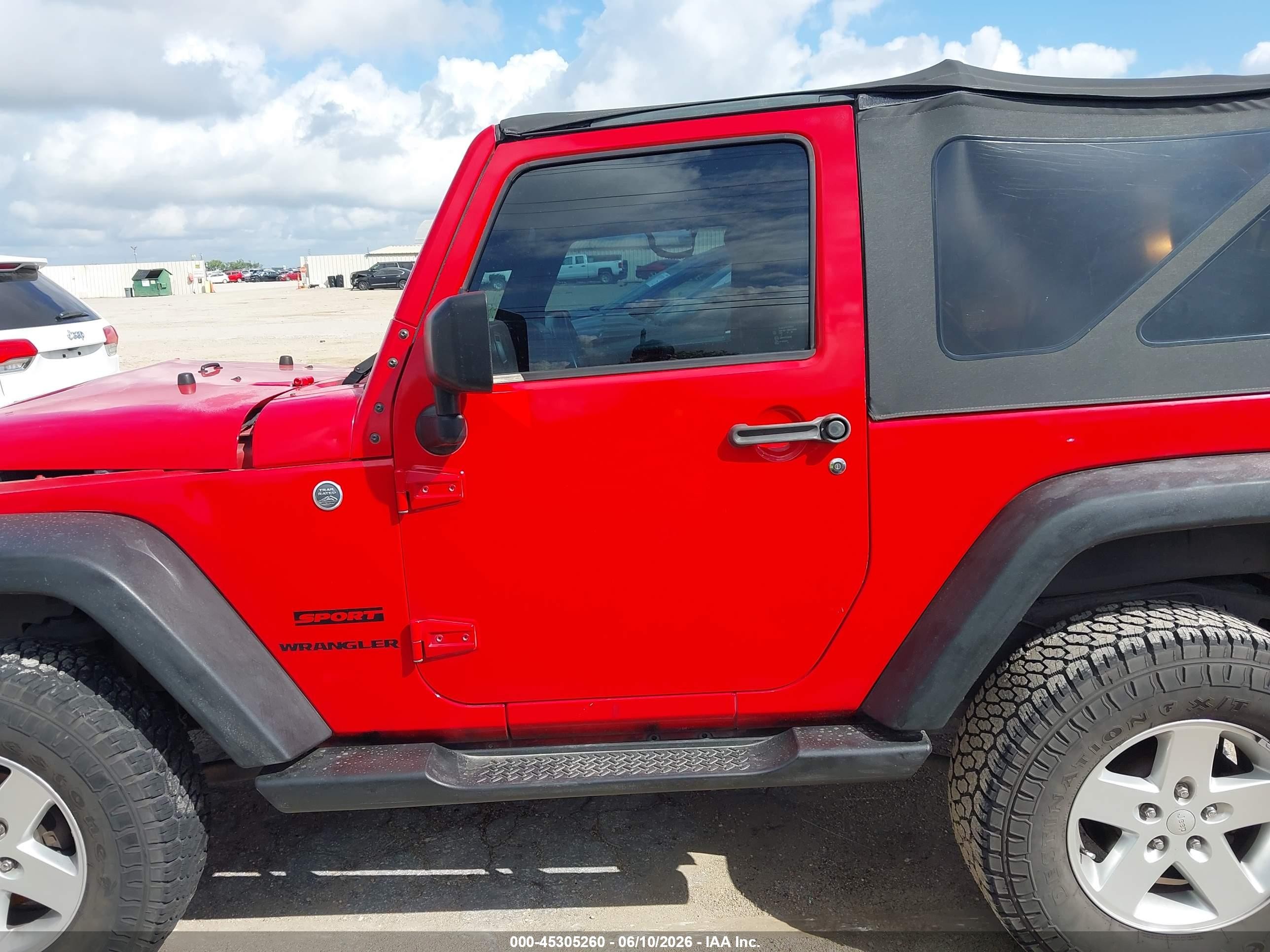 2015 Jeep Wrangler Sport Red vin: 1C4GJWAG6FL698115