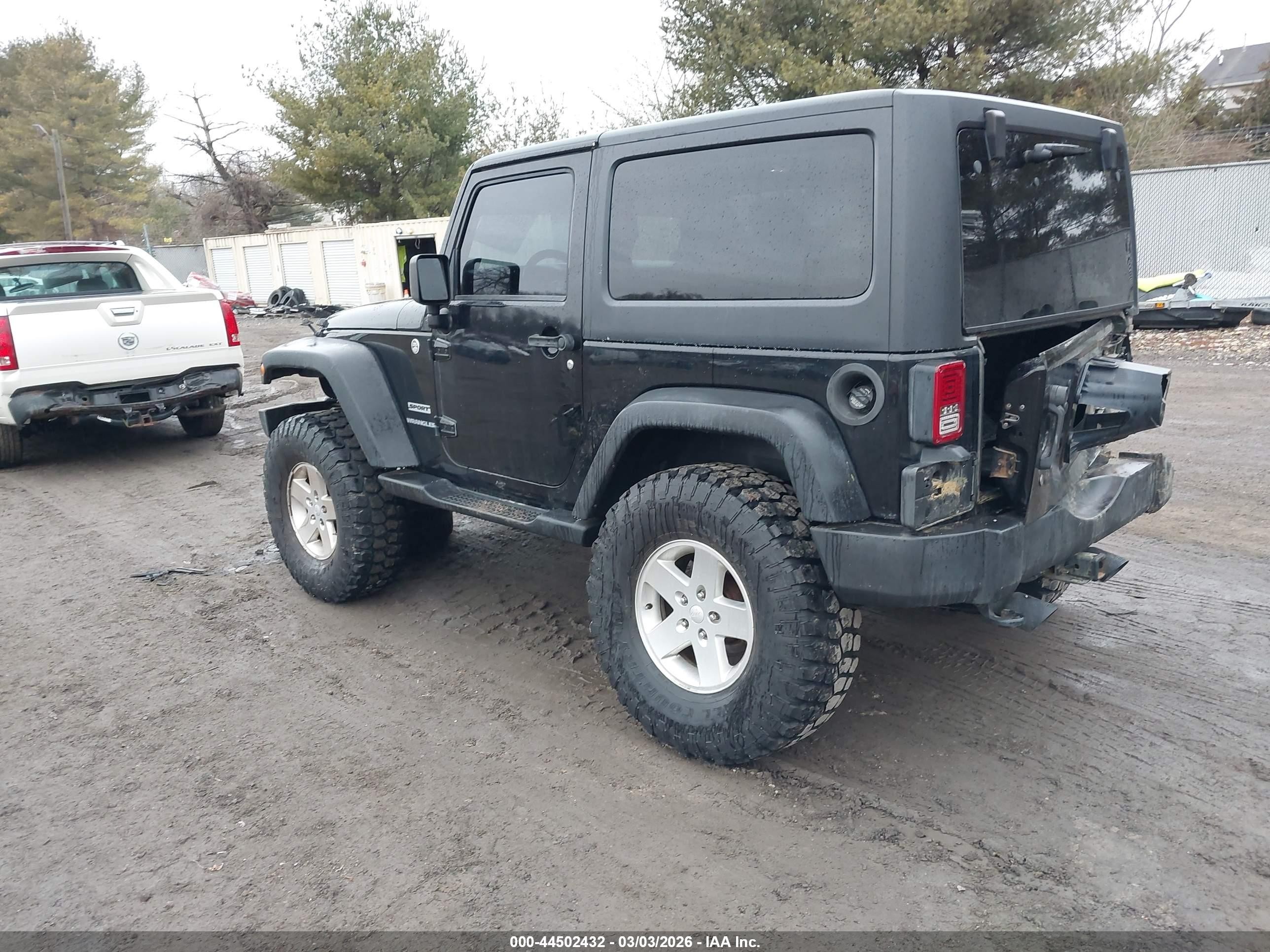 2013 Jeep Wrangler Sport Black vin: 1C4GJWAG7DL623971