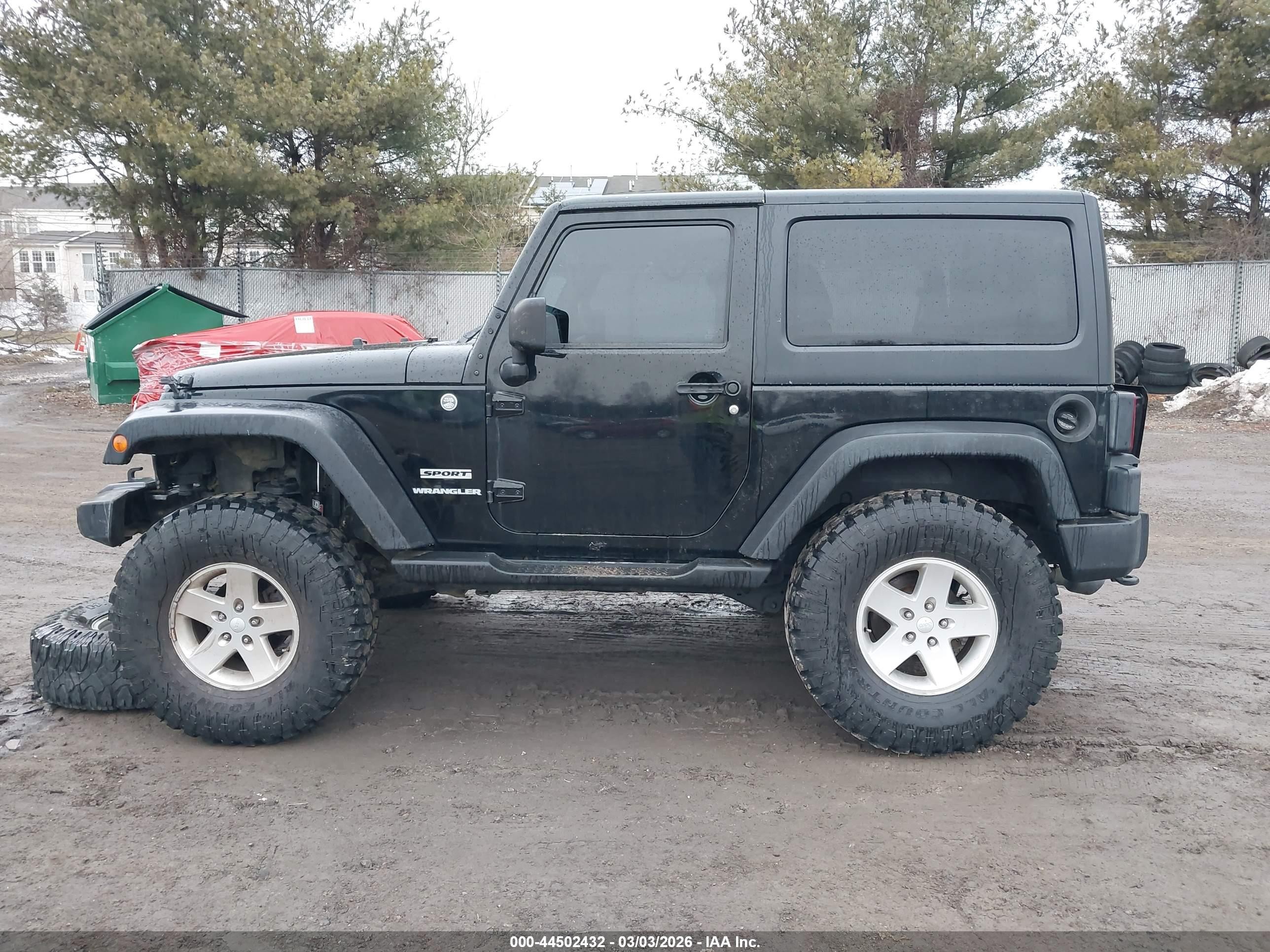 2013 Jeep Wrangler Sport Black vin: 1C4GJWAG7DL623971