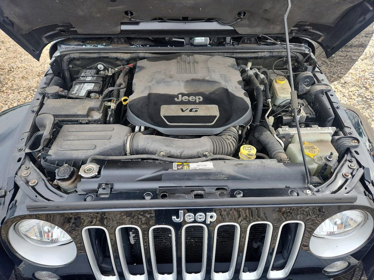 2016 Jeep Wrangler Sahara Black vin: 1C4GJWBG7GL109959