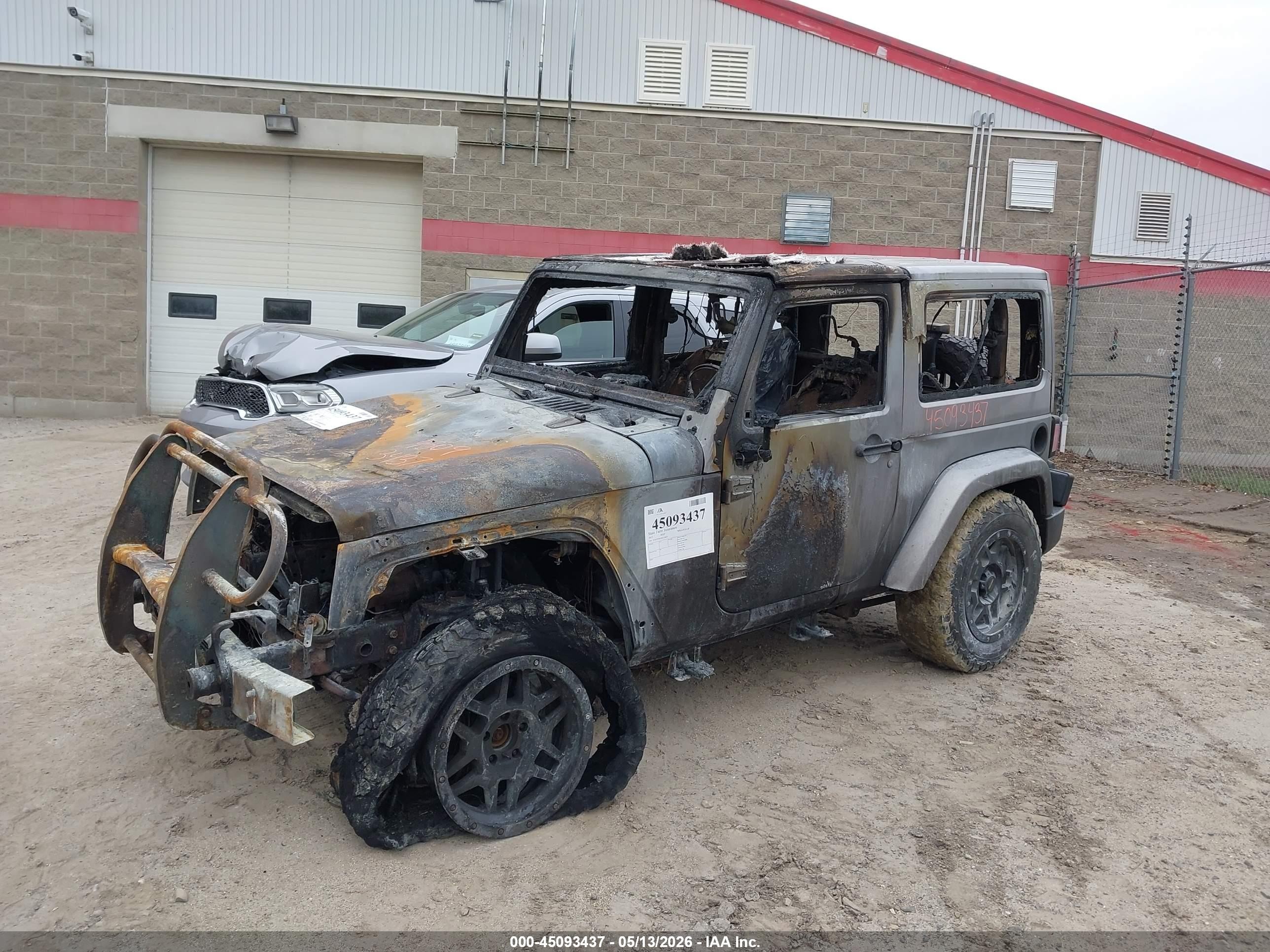 2015 Jeep Wrangler Sahara Gray vin: 1C4GJWBGXFL528015