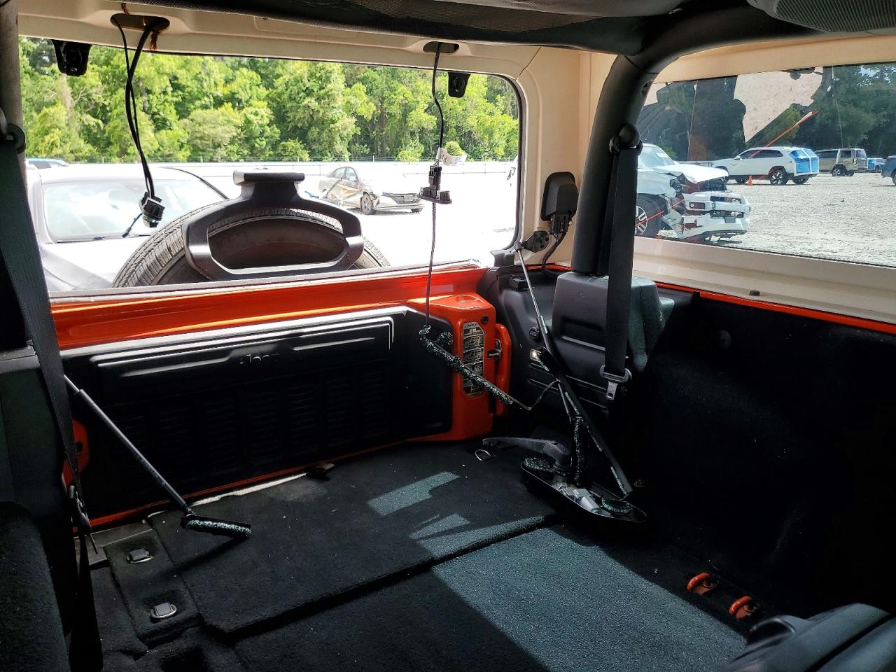 2018 Jeep Wrangler Sport Orange vin: 1C4GJXAN2JW180935