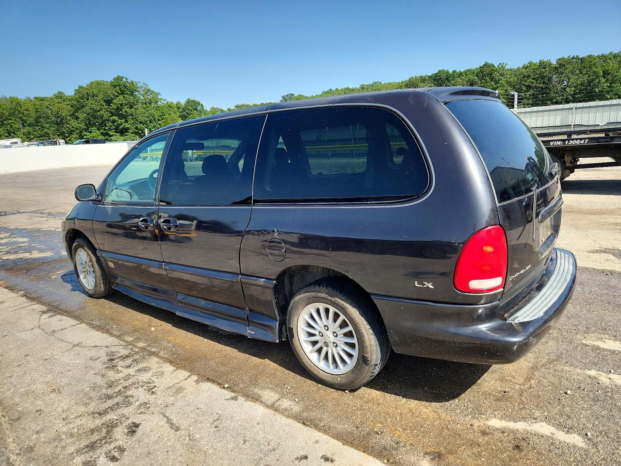 2000 Chrysler Town & Country Lx Черный vin: 1C4GP44G4YB655044