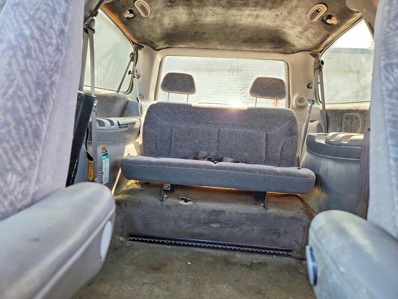2000 Chrysler Town & Country Lx Черный vin: 1C4GP44G4YB655044