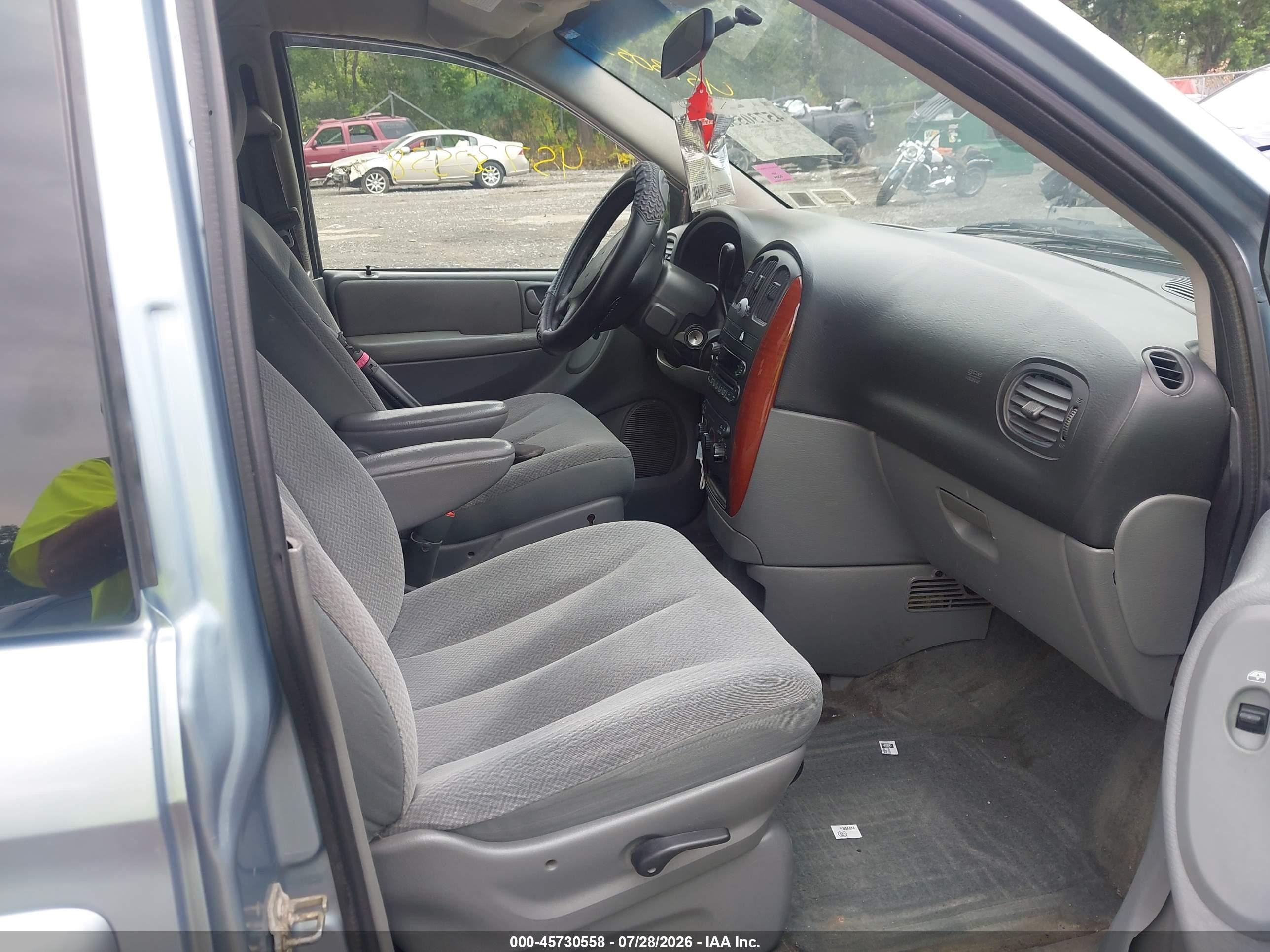 2005 Chrysler Town & Country Blue vin: 1C4GP45R05B282466