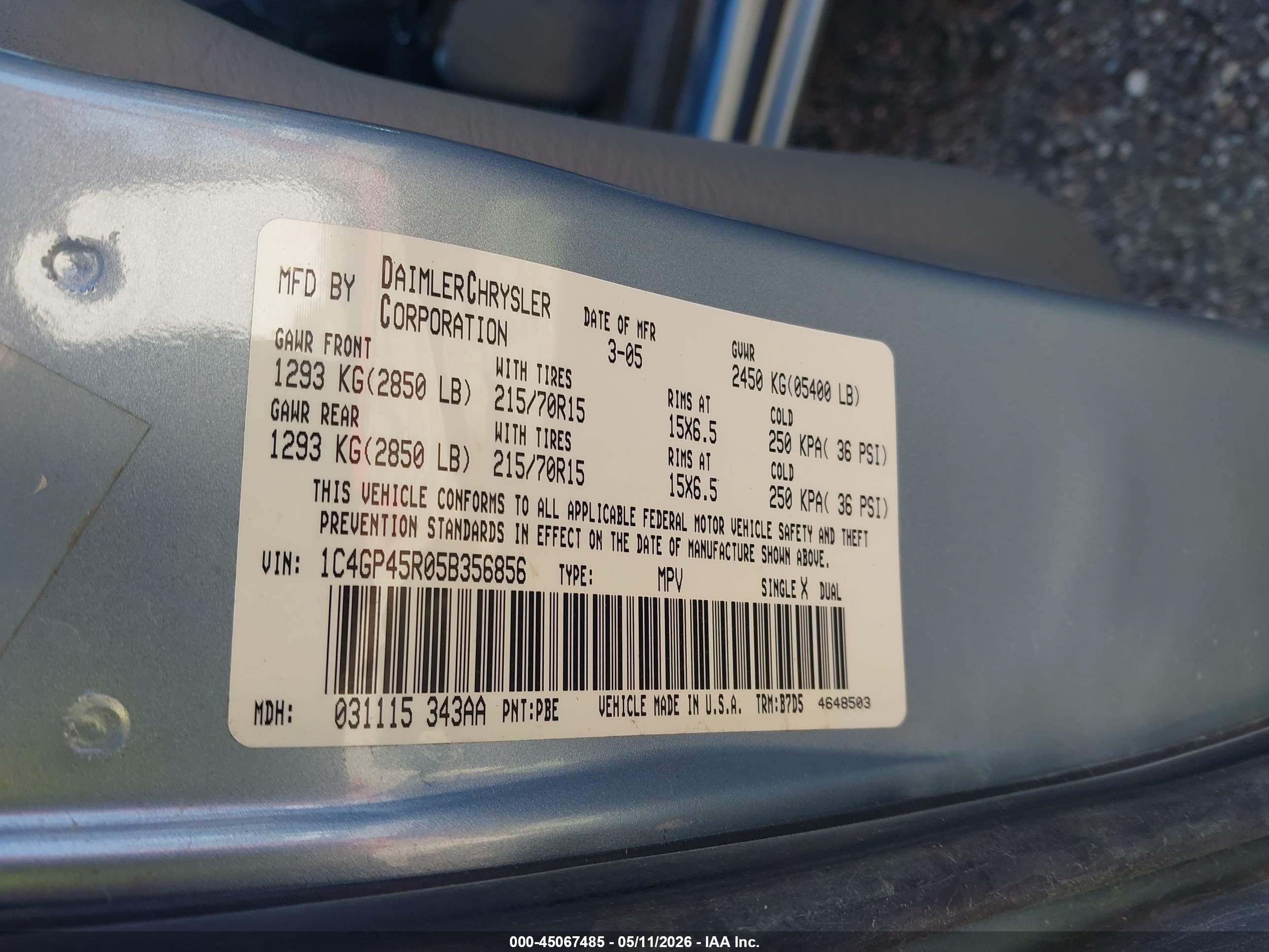 2005 Chrysler Town & Country   Blue vin: 1C4GP45R05B356856