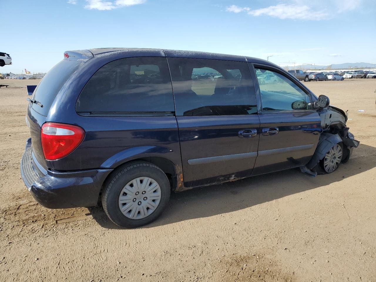 2005 Chrysler Town & Cntry Blue vin: 1C4GP45R35B392895