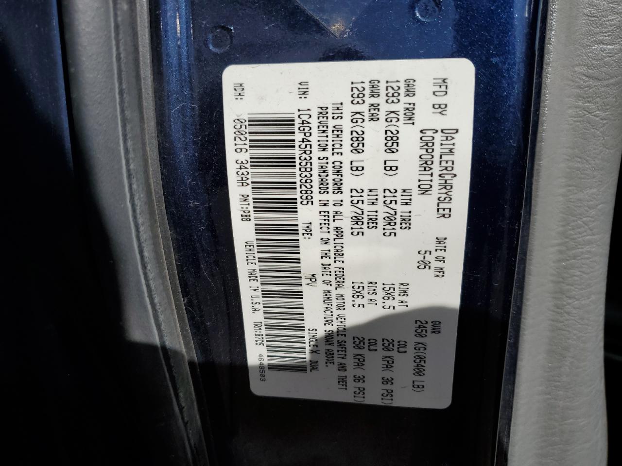 2005 Chrysler Town & Cntry Blue vin: 1C4GP45R35B392895