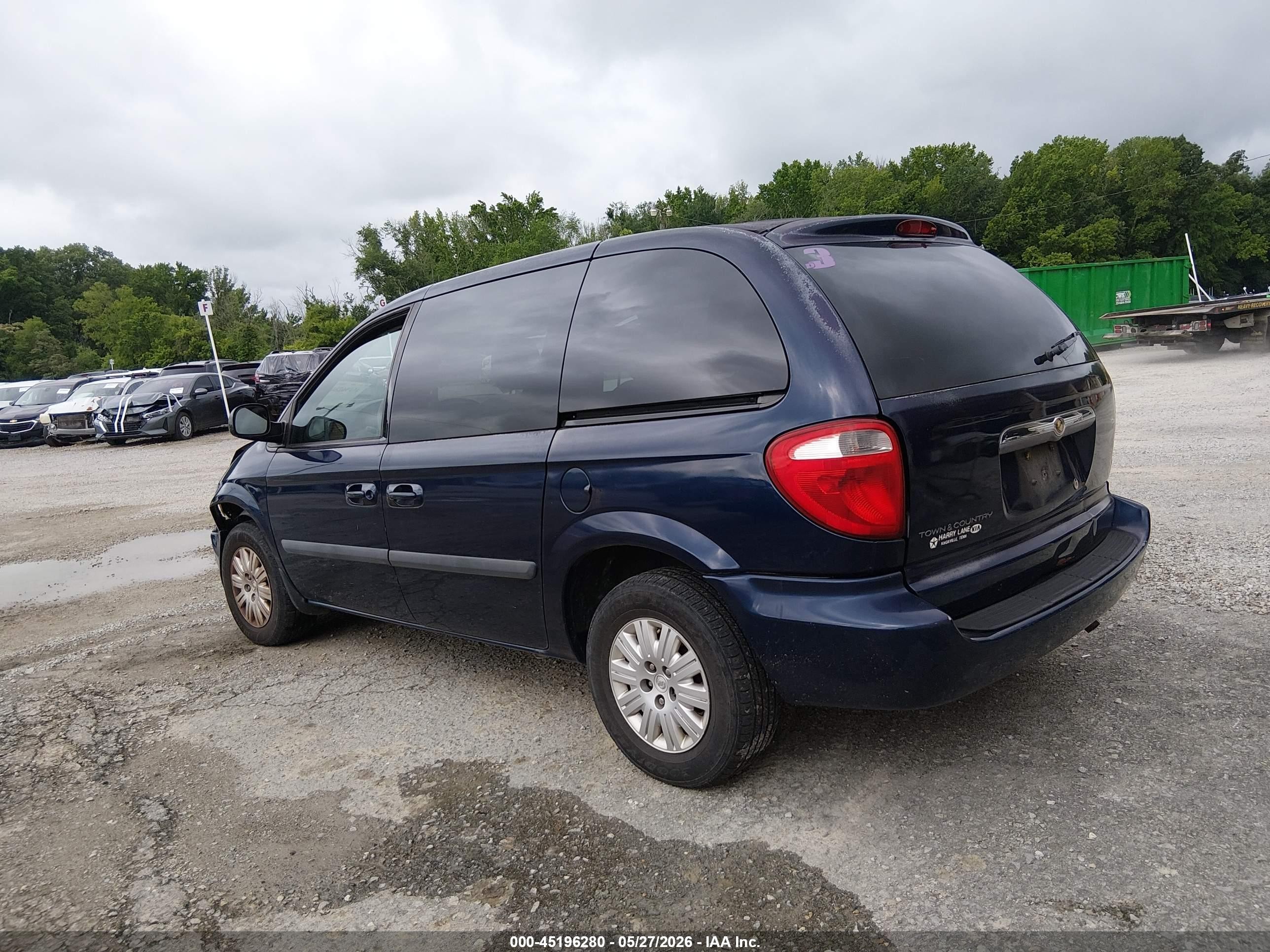2005 Chrysler Town & Country   Dark Blue vin: 1C4GP45R55B330222