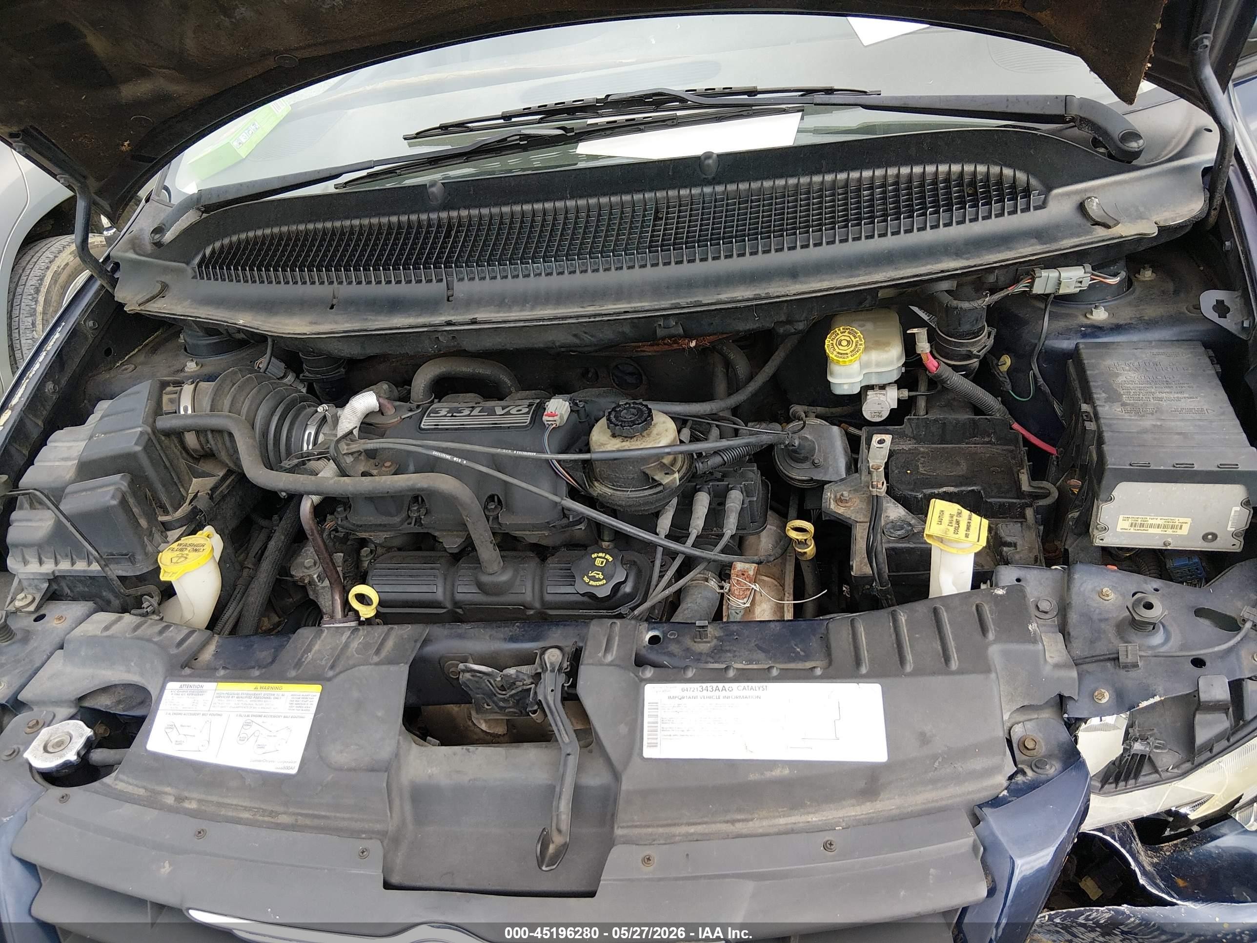 2005 Chrysler Town & Country   Dark Blue vin: 1C4GP45R55B330222