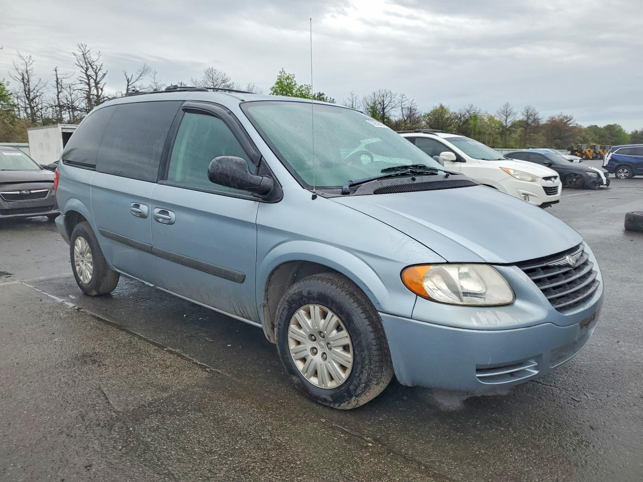 2005 Chrysler Town & Country Blue vin: 1C4GP45R65B215337