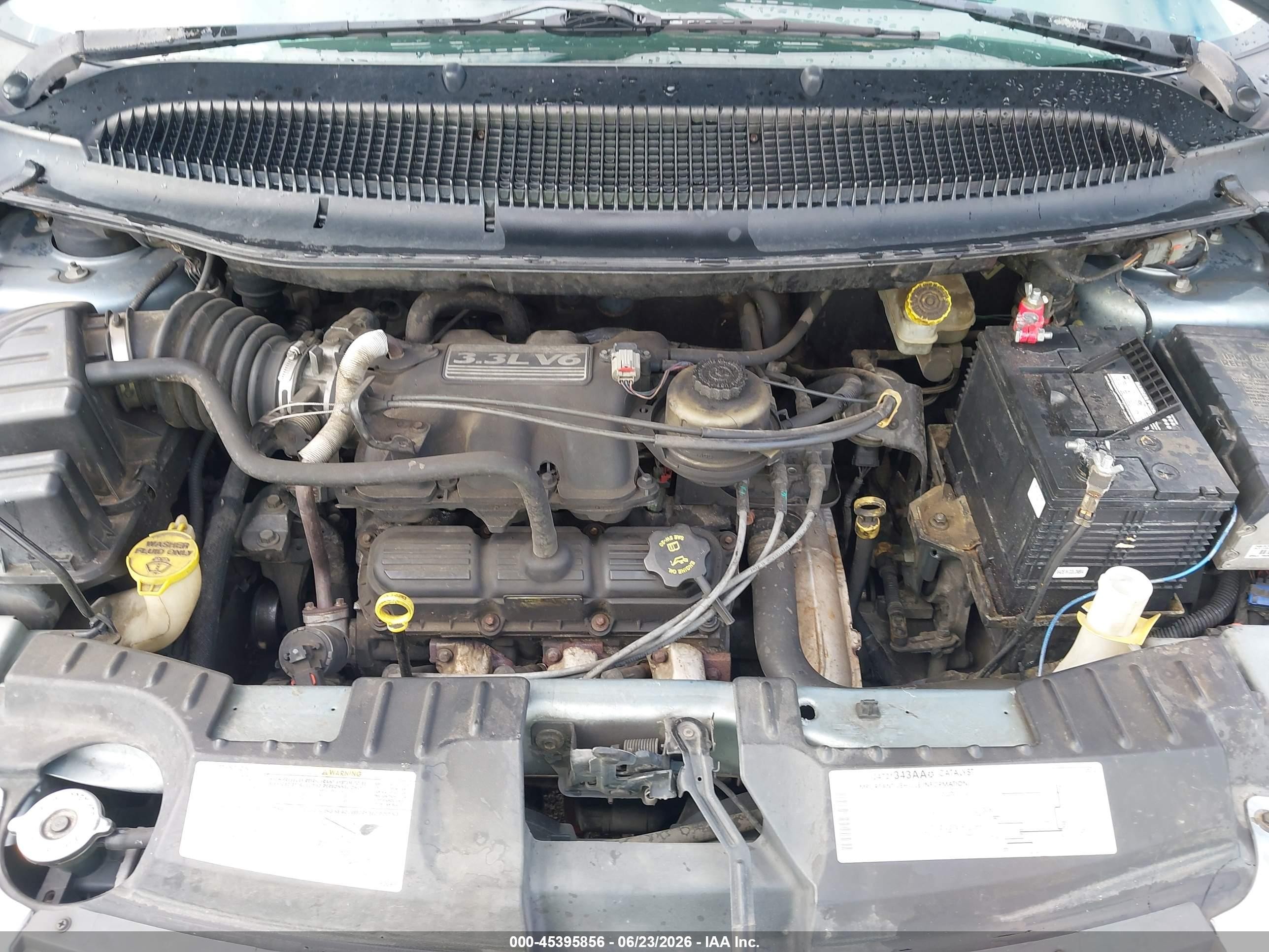 2005 Chrysler Town & Country   Blue vin: 1C4GP45R65B353508