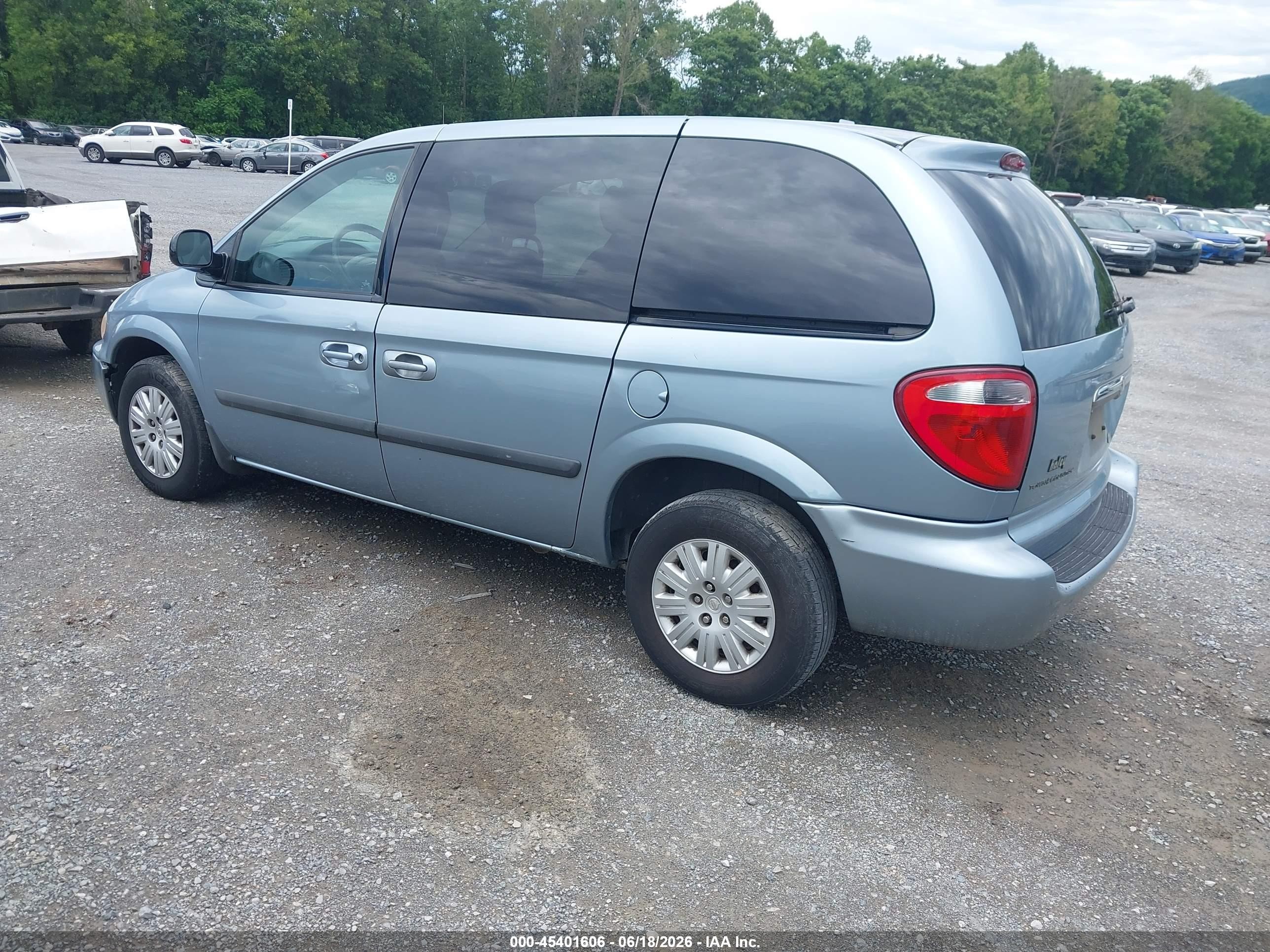 2005 Chrysler Town & Country   Blue vin: 1C4GP45R65B388310