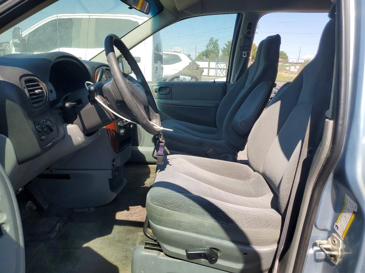 2005 Chrysler Town & Country Gray vin: 1C4GP45R75B263235