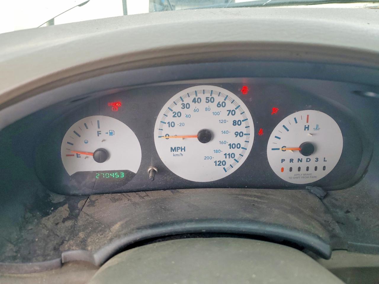 2005 Chrysler Town & Country Gold vin: 1C4GP45R95B317649