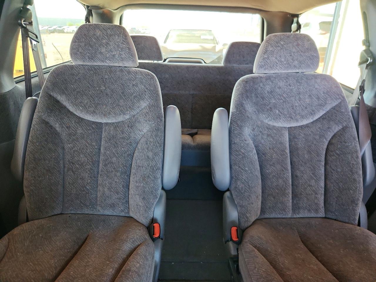 1998 Chrysler Town & Country Lx Gray vin: 1C4GP54G9WB618171