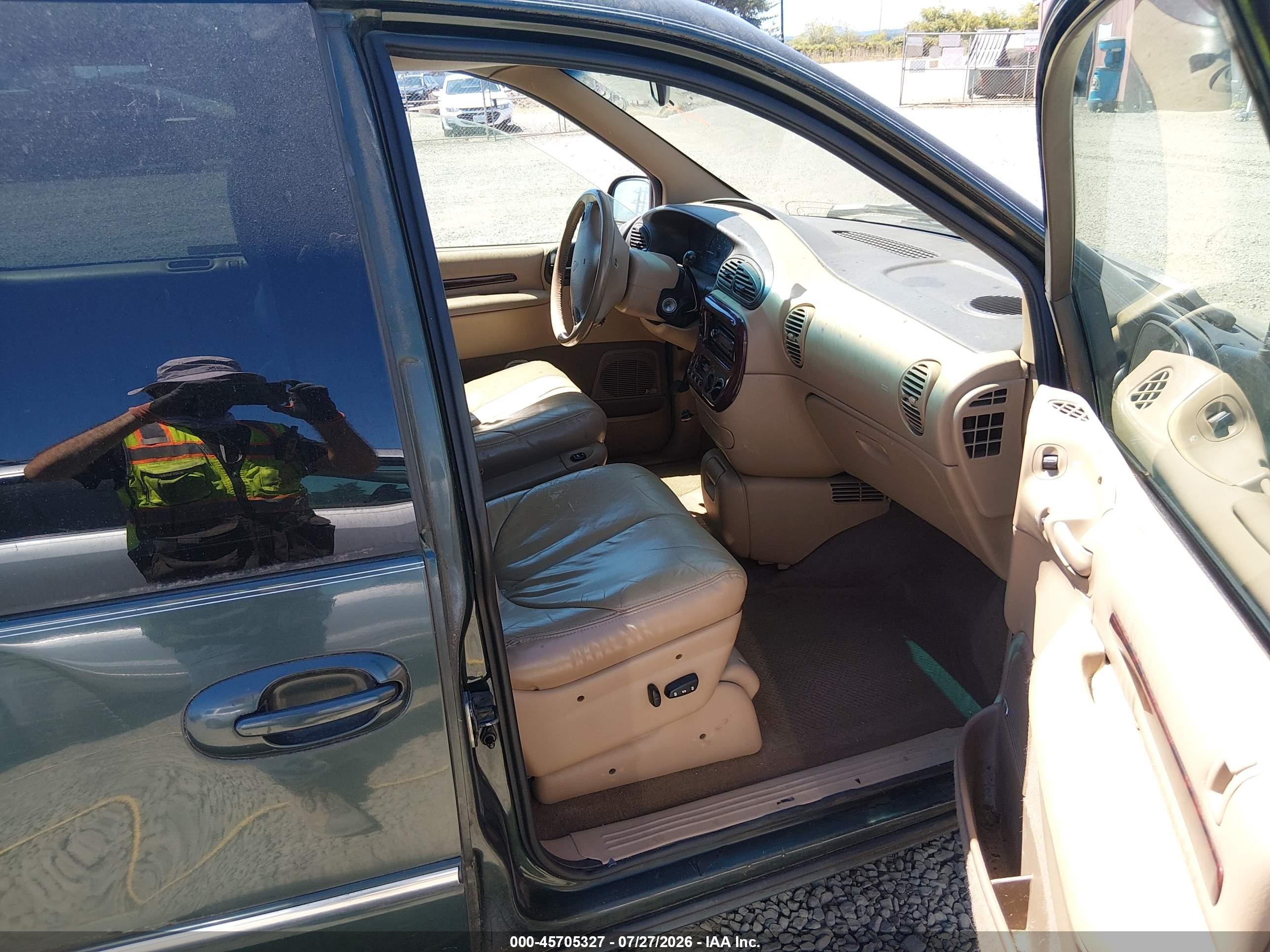 2000 Chrysler Town & Country Lxi Green vin: 1C4GP54L1YB547547