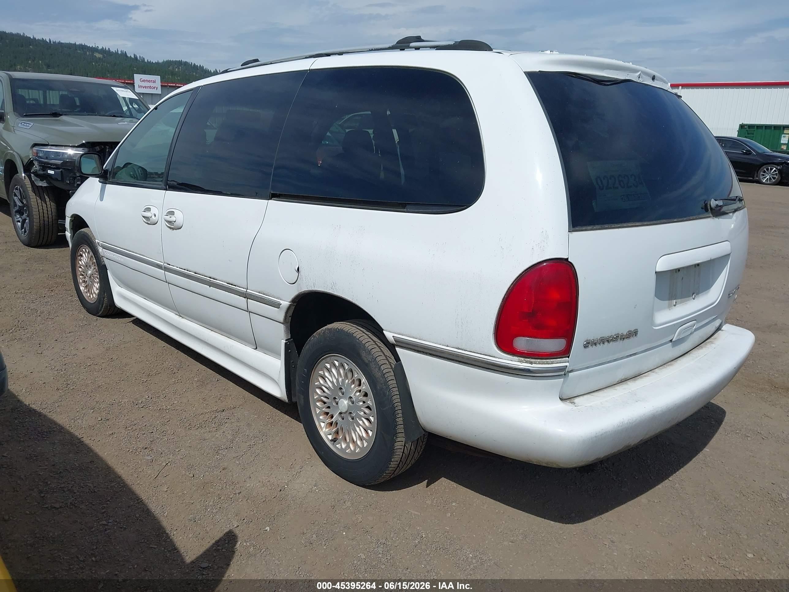 1996 Chrysler Town & Country   Белый vin: 1C4GP54L7TB357499