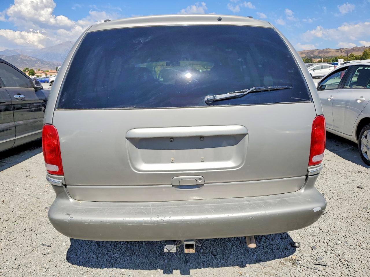 1996 Chrysler Town And Country Gray vin: 1C4GP54L9TB358749