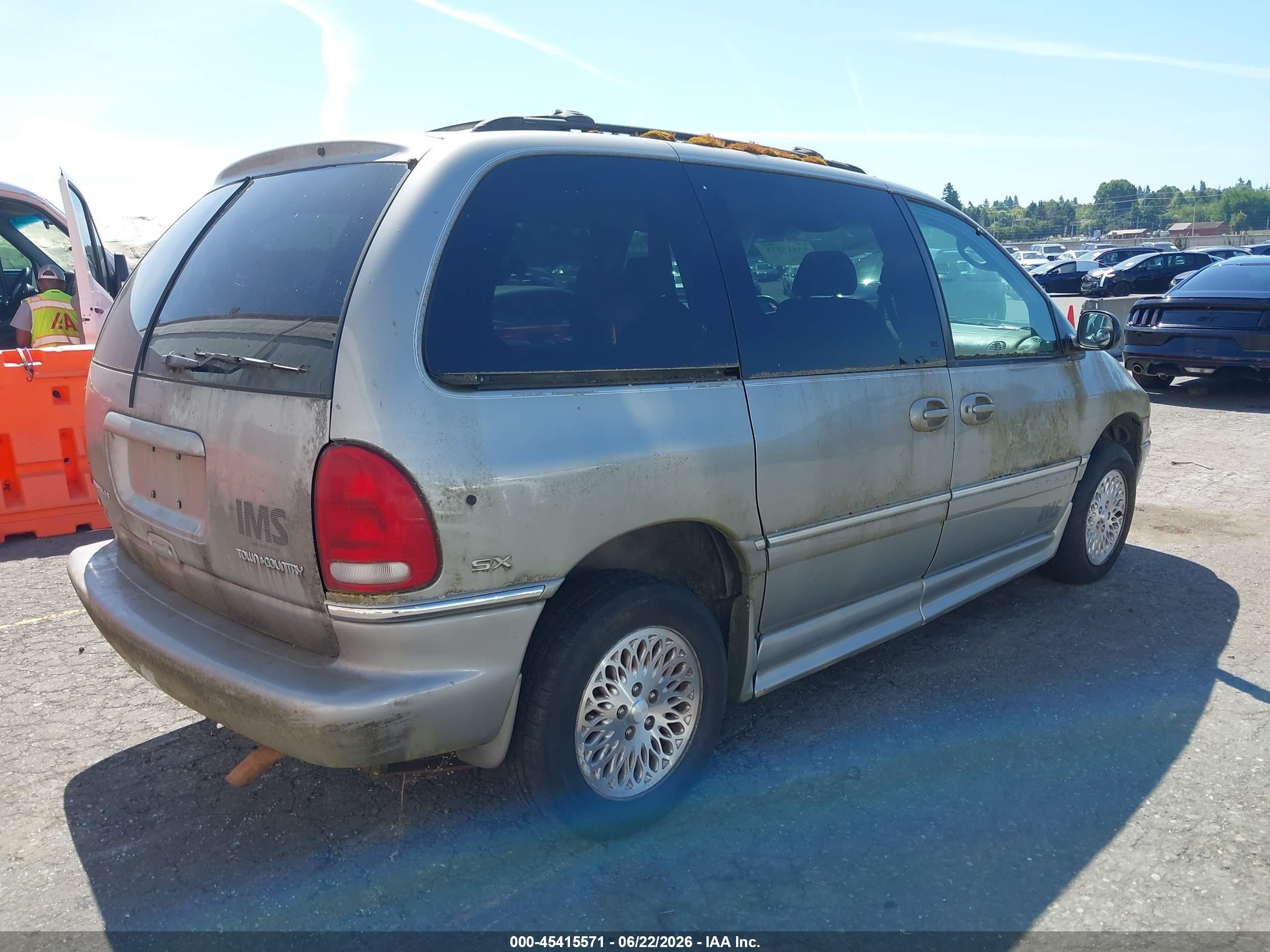 1997 Chrysler Town & Country Sx Серебряный vin: 1C4GP55L1VB314505