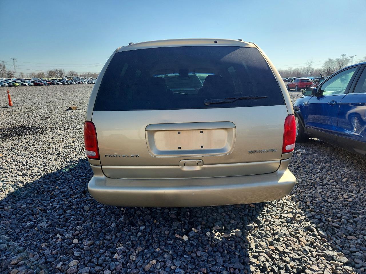 1998 Chrysler Town & Country Lxi Tan vin: 1C4GP64L2WB557345