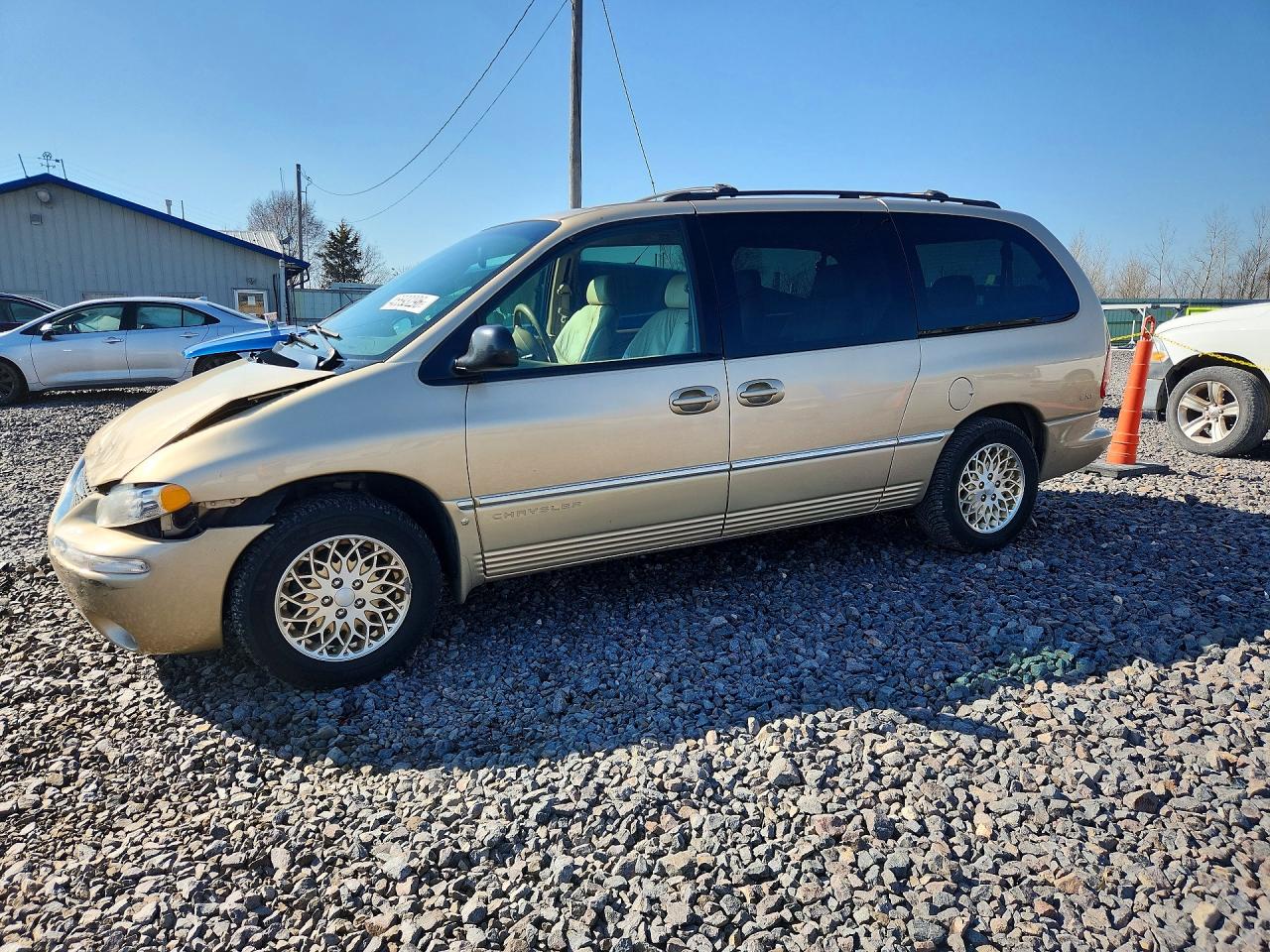 1998 Chrysler Town & Country Lxi Tan vin: 1C4GP64L2WB557345