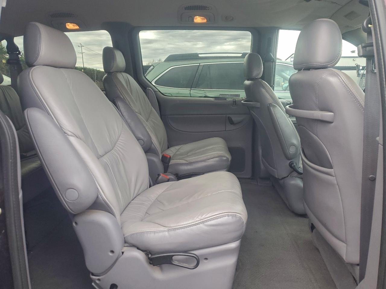1998 Chrysler Town & Country Lxi Burgundy vin: 1C4GP64L3WB651900