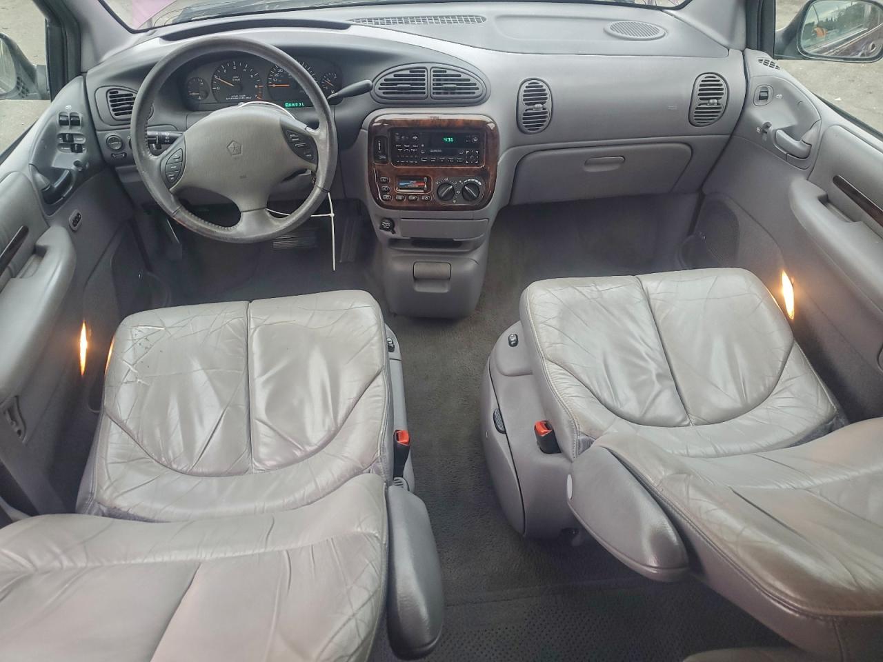 1998 Chrysler Town & Country Lxi Burgundy vin: 1C4GP64L3WB651900