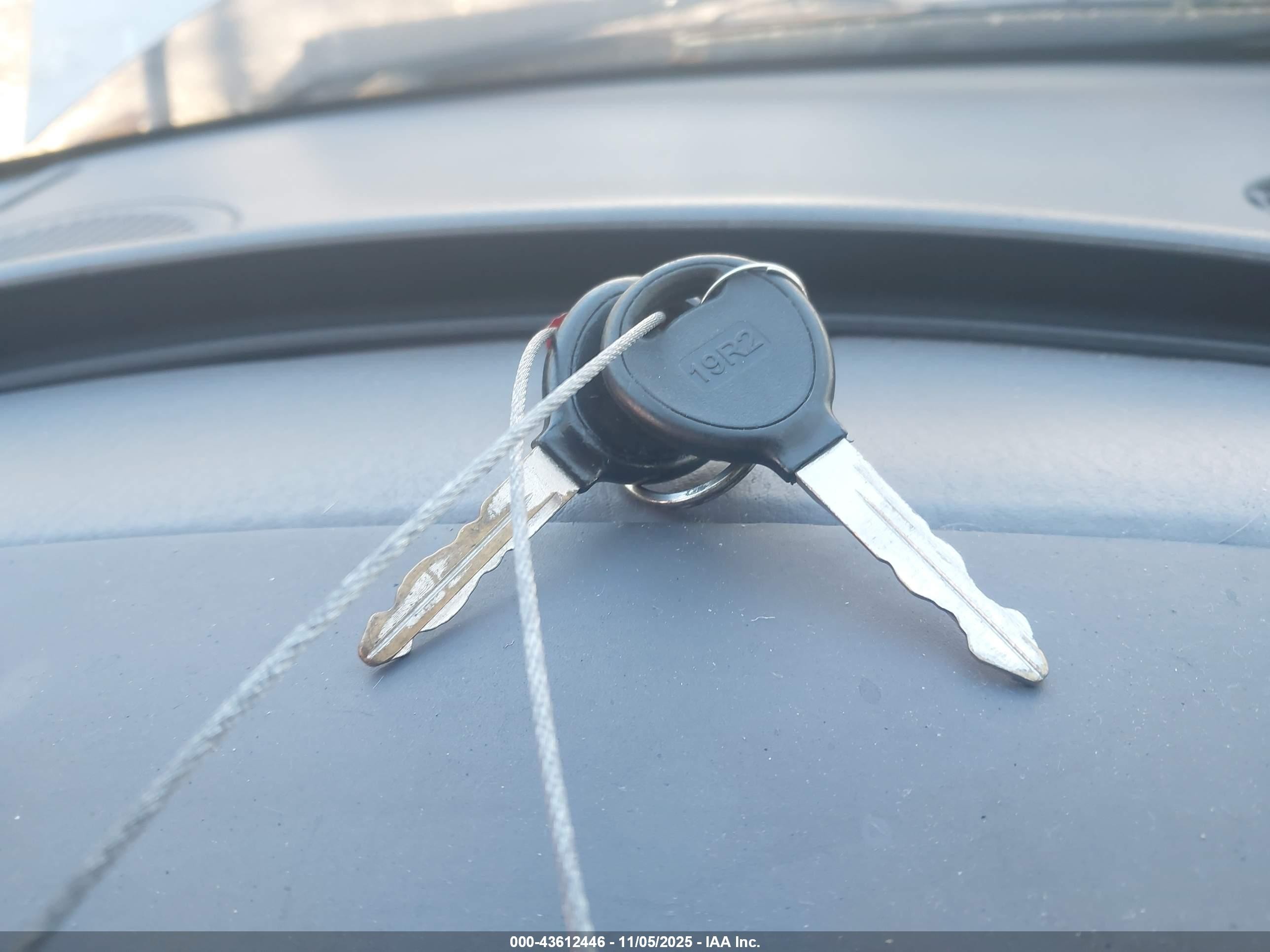 1997 Chrysler Town & Country Lxi Purple vin: 1C4GP64L4VB246739