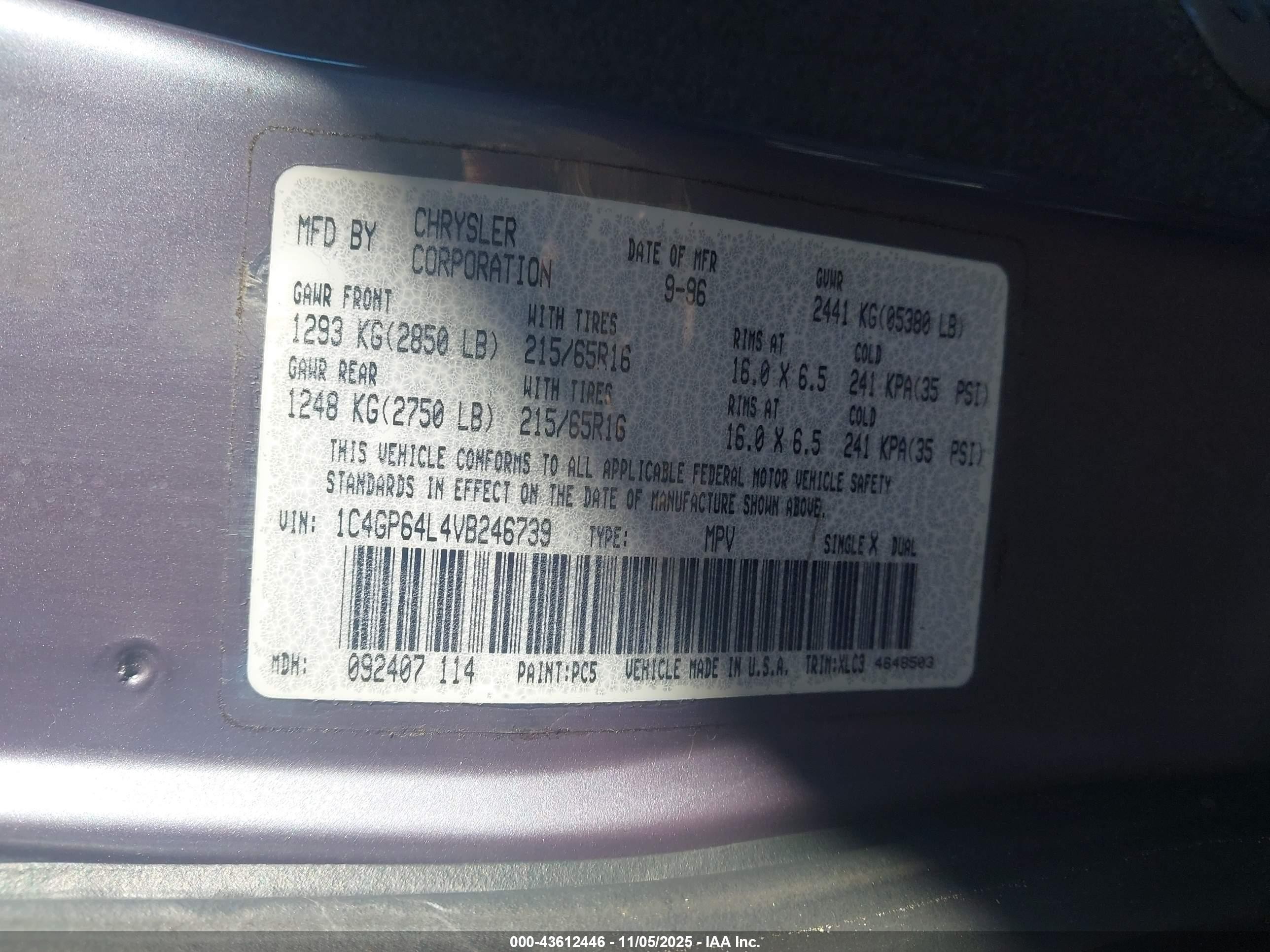 1997 Chrysler Town & Country Lxi Purple vin: 1C4GP64L4VB246739