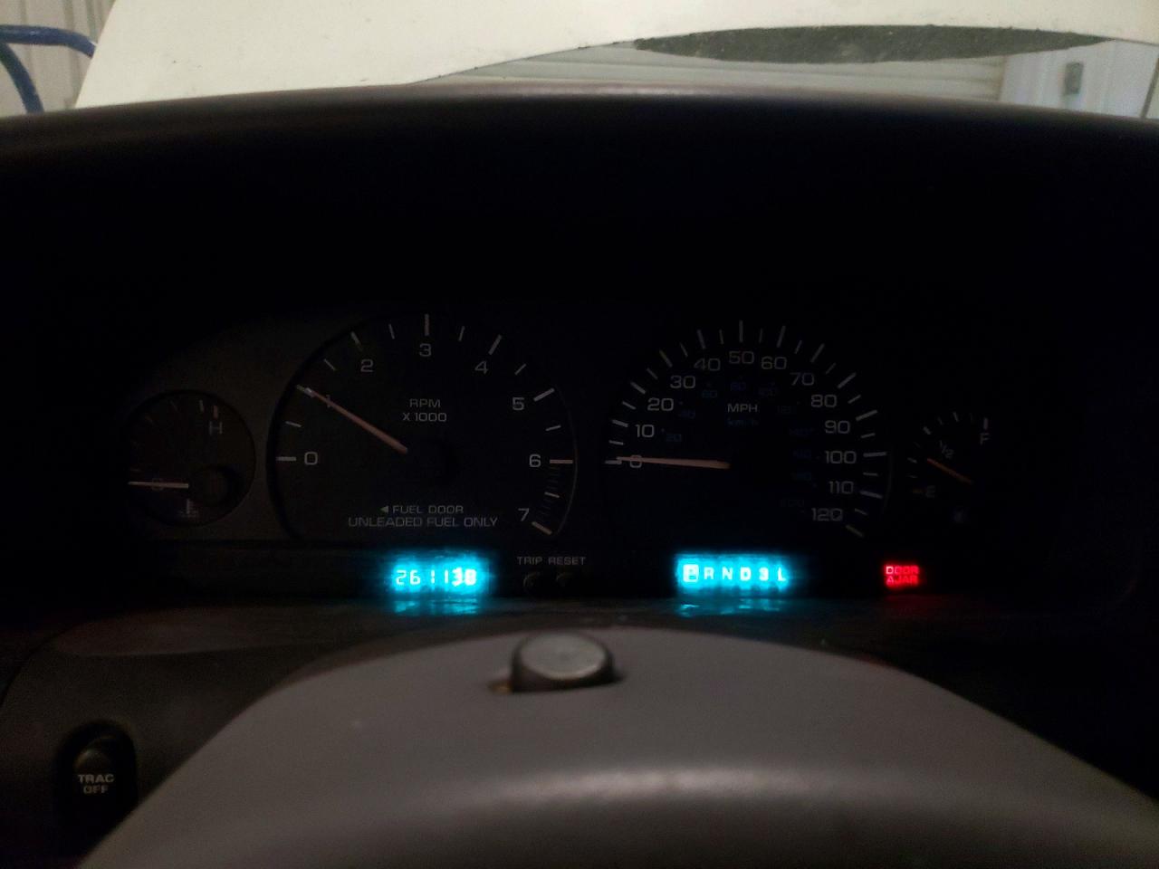 1998 Chrysler Town & Country Lxi White vin: 1C4GP64L4WB657625