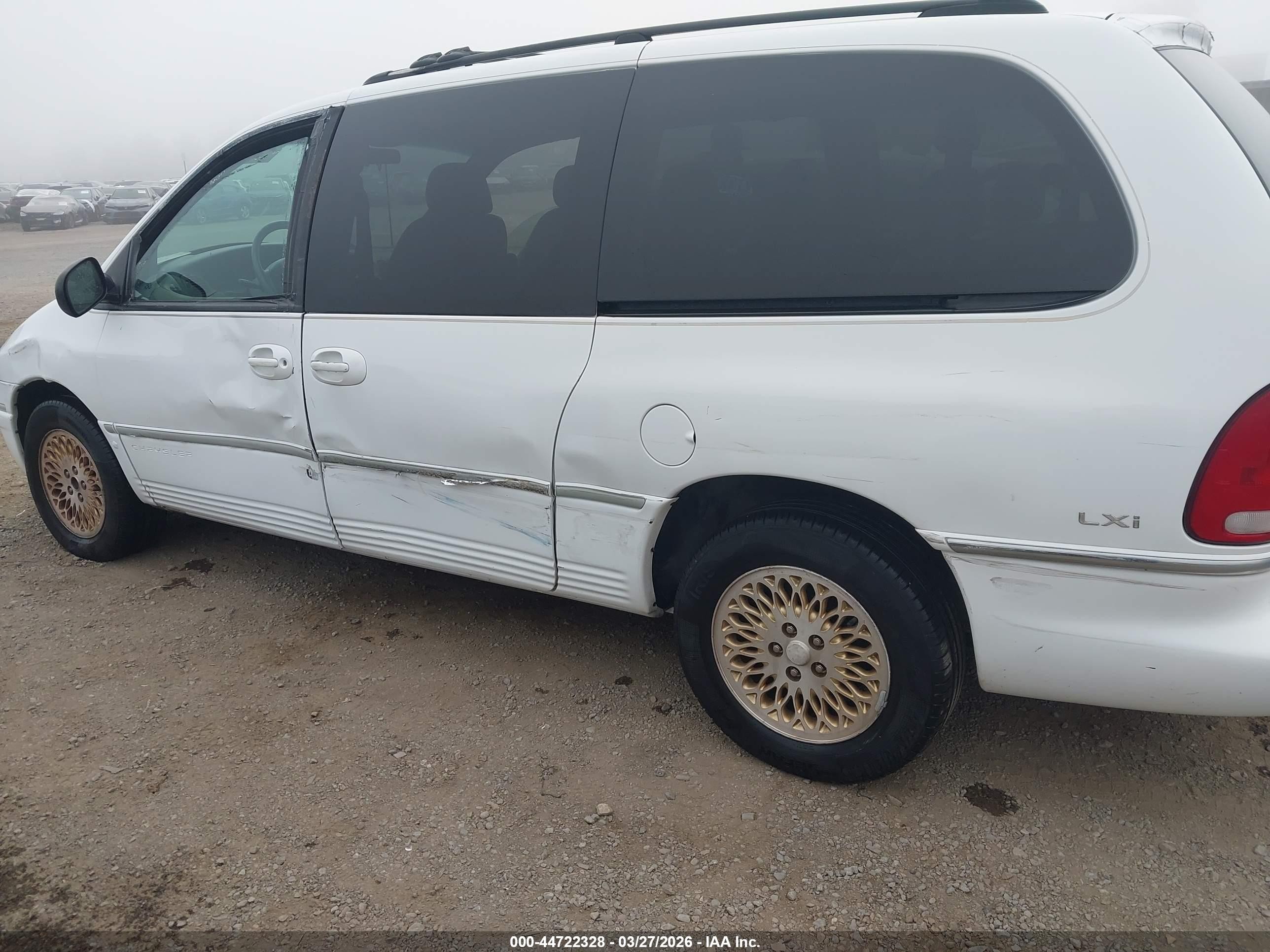 1996 Chrysler Town & Country Lxi White vin: 1C4GP64L5TB159641