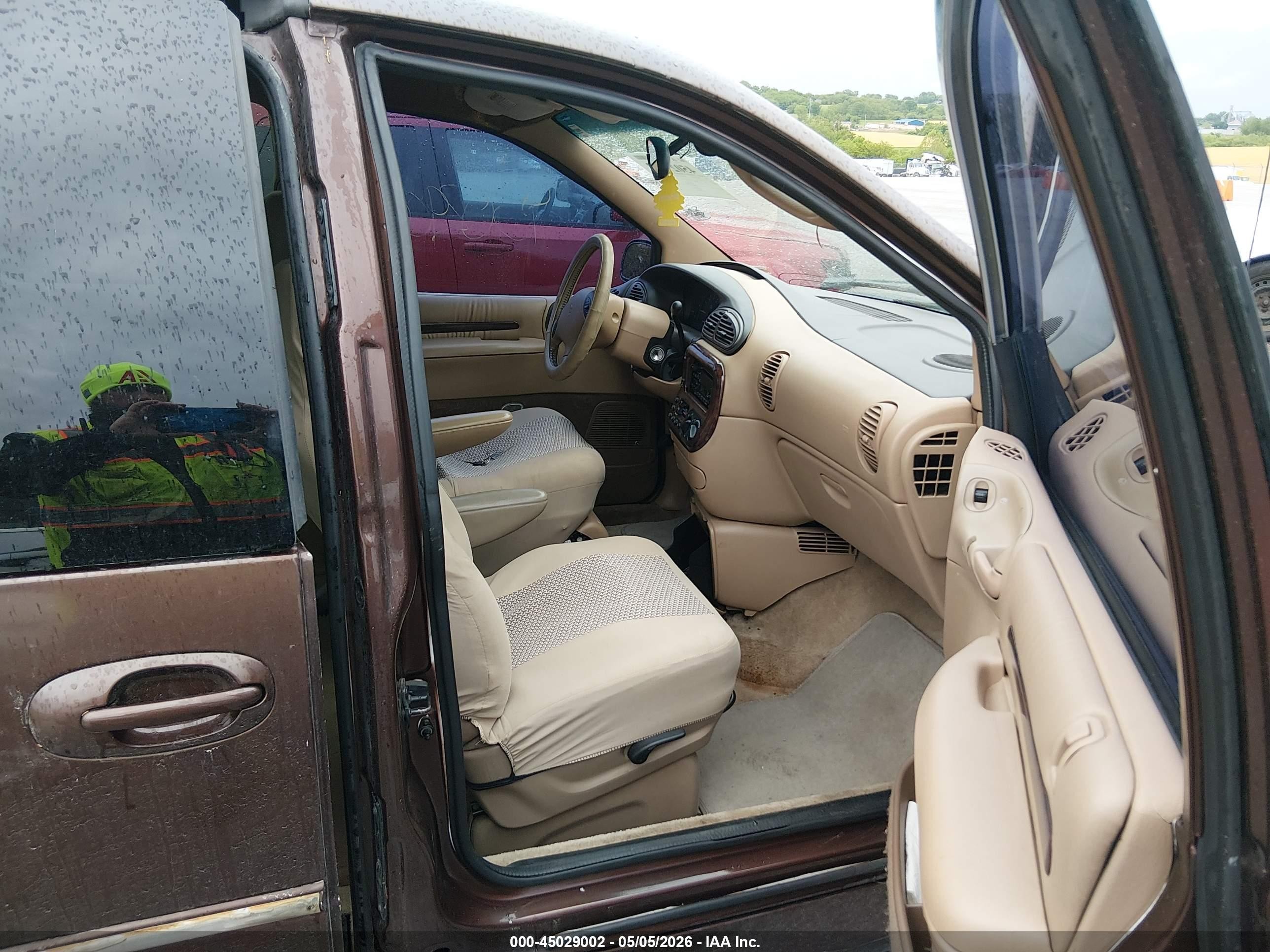 1998 Chrysler Town & Country Lxi Brown vin: 1C4GP64L5WB667466